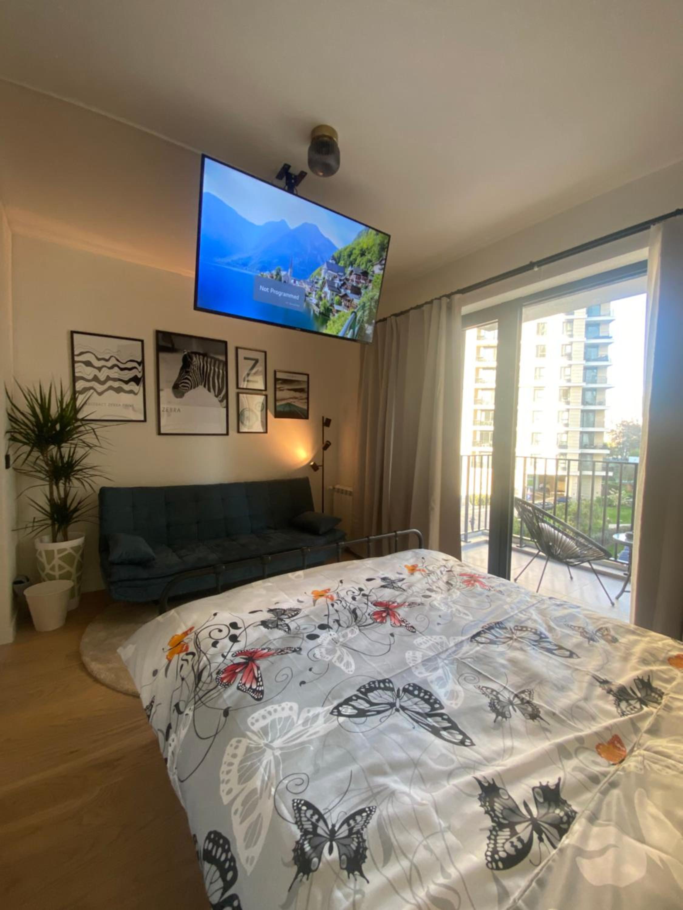 Waterfront Retreat with Garage and Balcony view 2