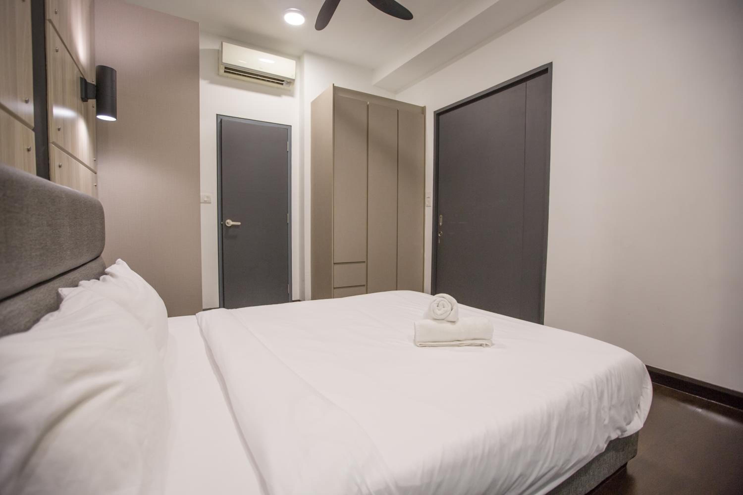 V Residence at Sunway Velocity by MY TRIP & MY STAY