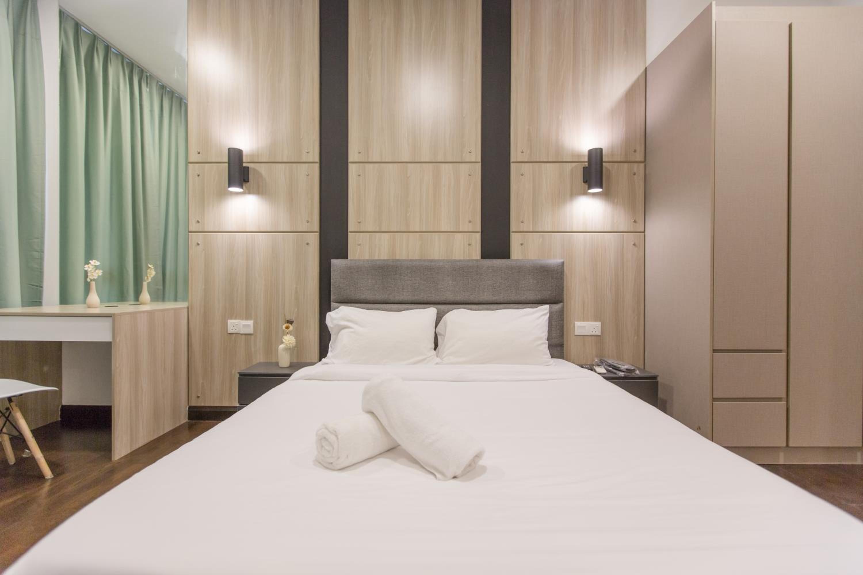 V Residence at Sunway Velocity by MY TRIP & MY STAY