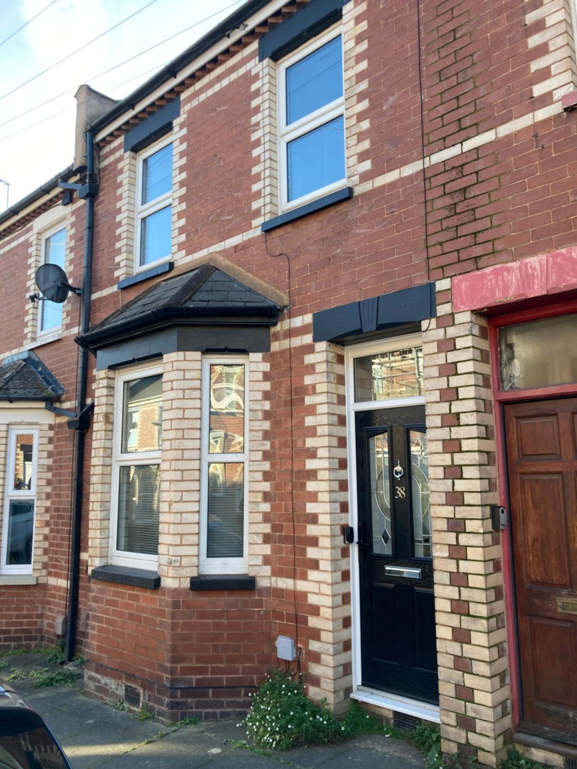 3 bedroom Victorian house close to City centre view 4