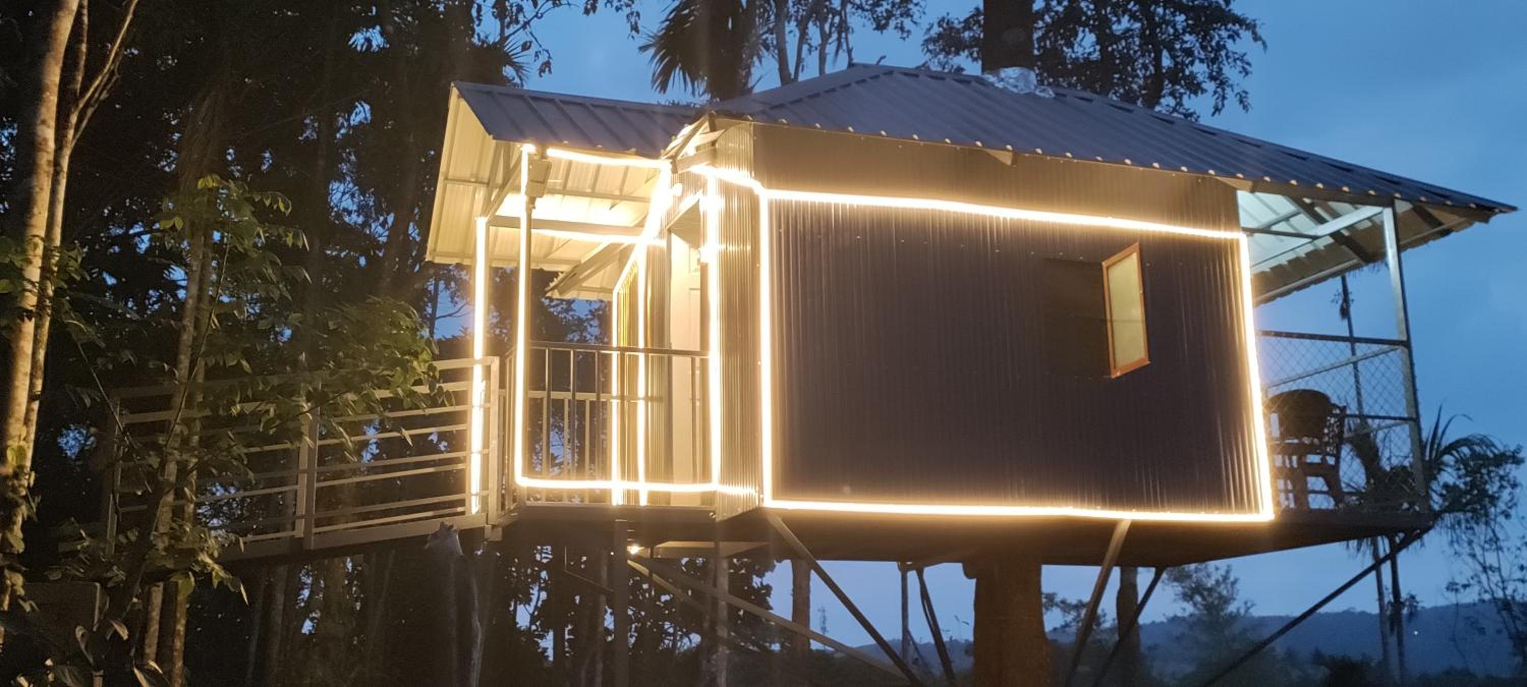 Coffee Camp Home Stay with Tree house