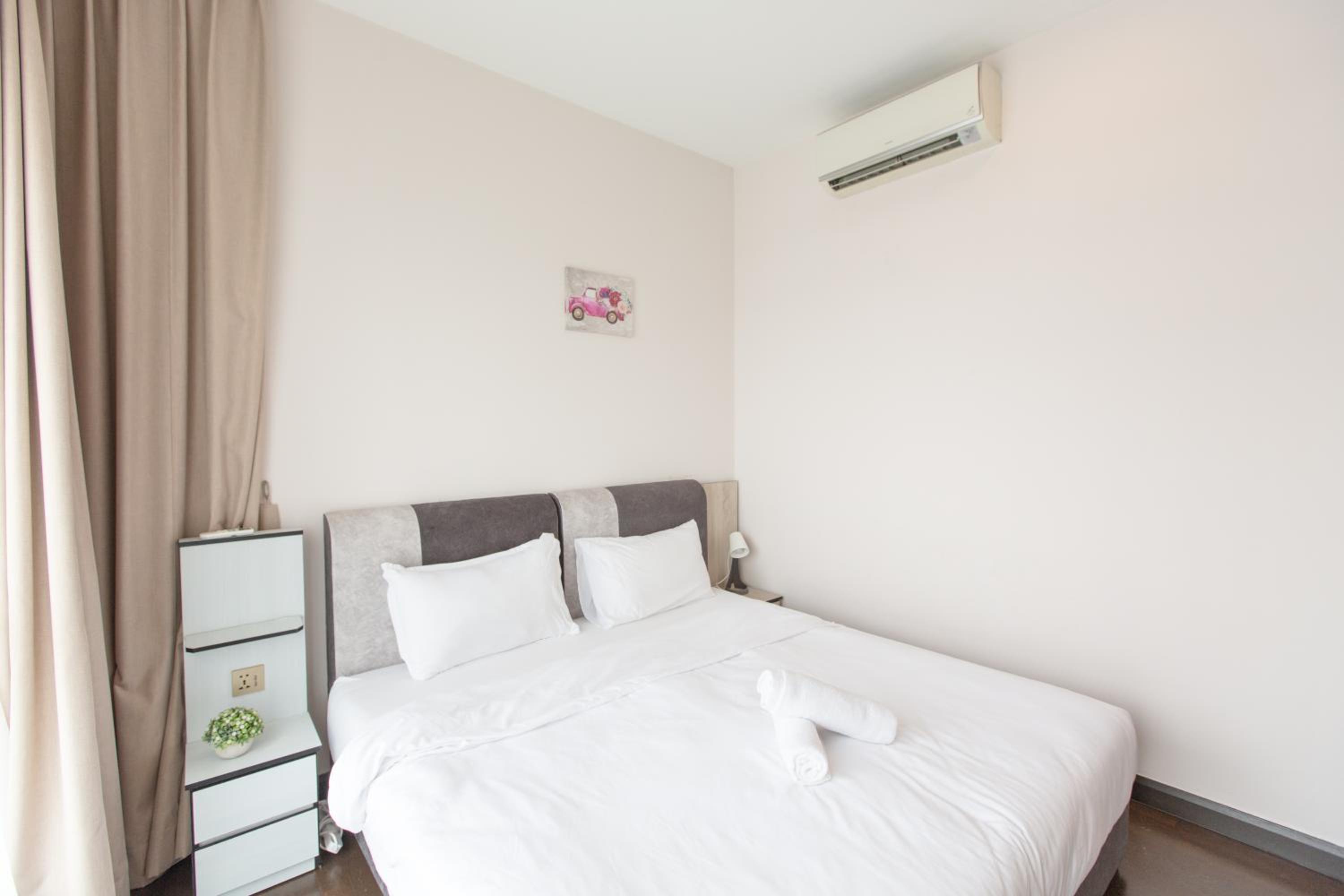 V Residence at Sunway Velocity by MY TRIP & MY STAY
