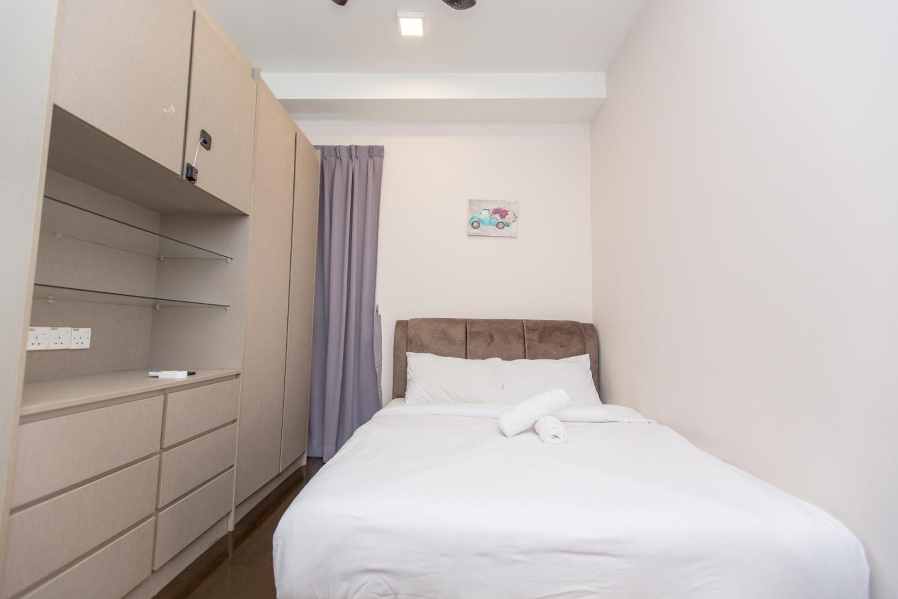 V Residence at Sunway Velocity by MY TRIP & MY STAY