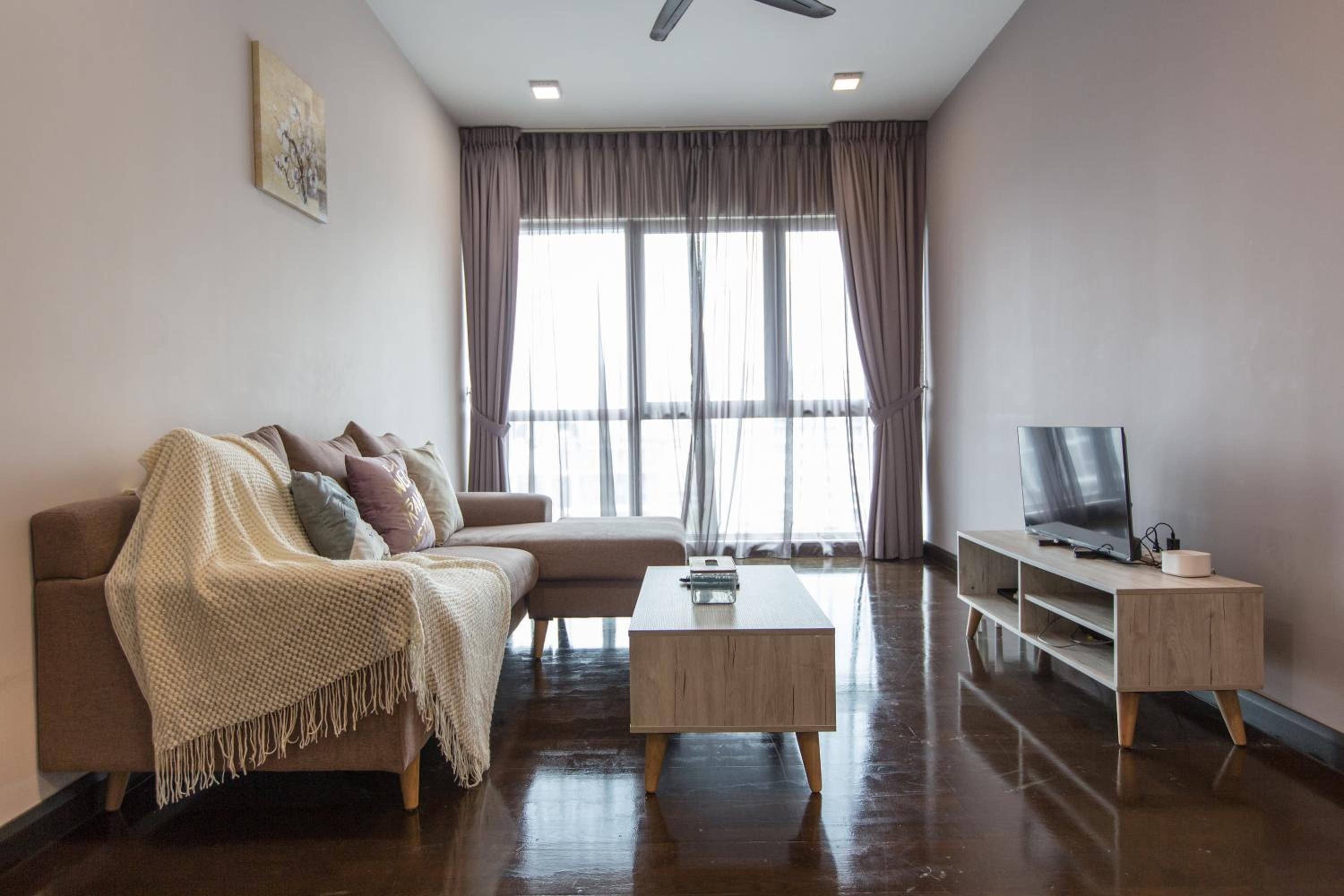 V Residence at Sunway Velocity by MY TRIP & MY STAY