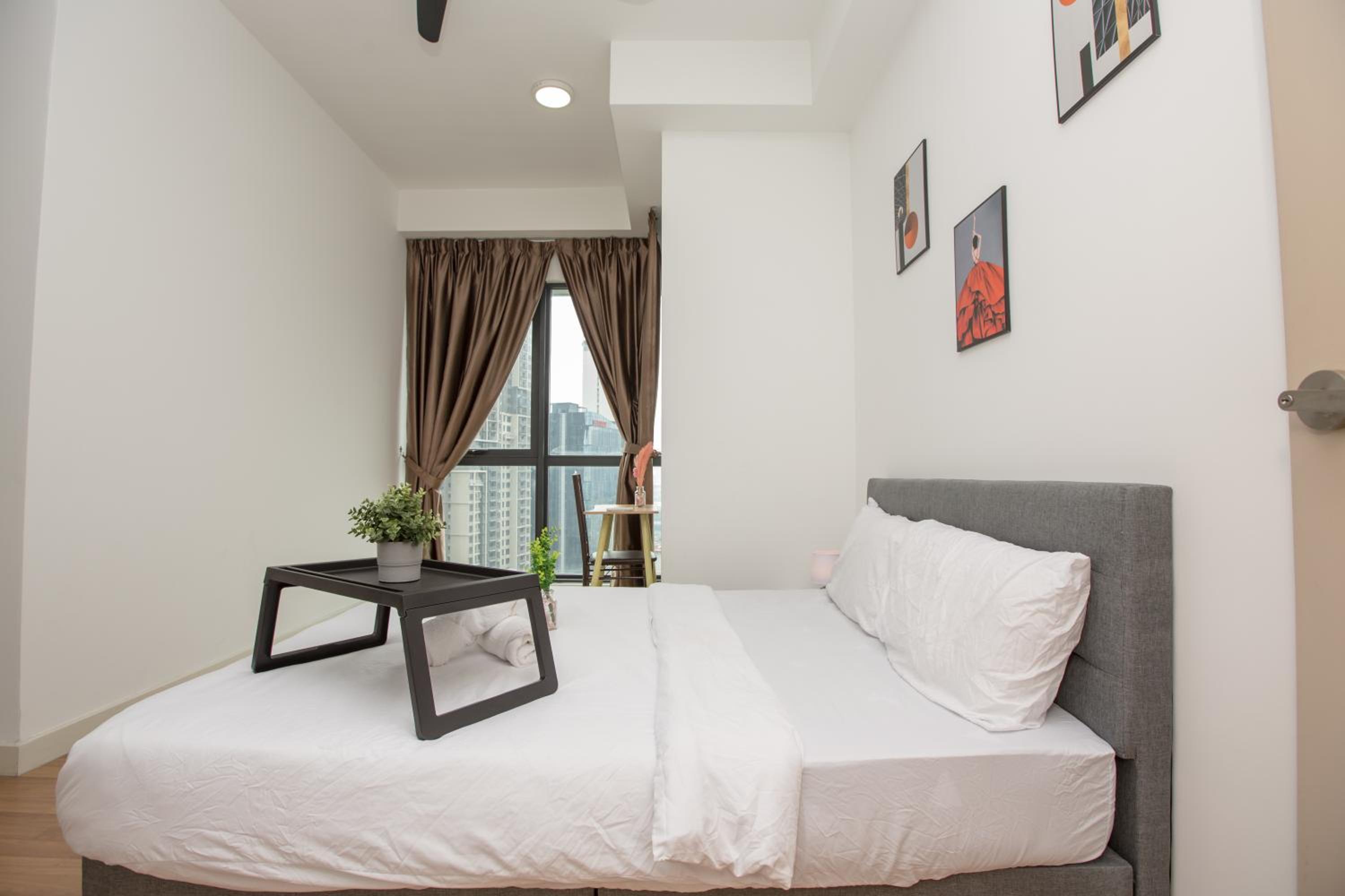 V Residence at Sunway Velocity by MY TRIP & MY STAY
