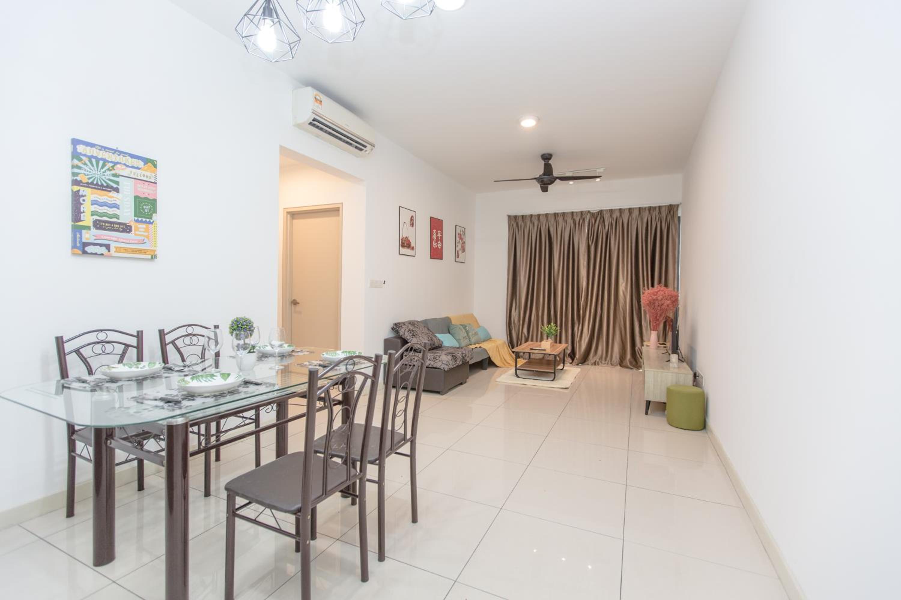 V Residence at Sunway Velocity by MY TRIP & MY STAY