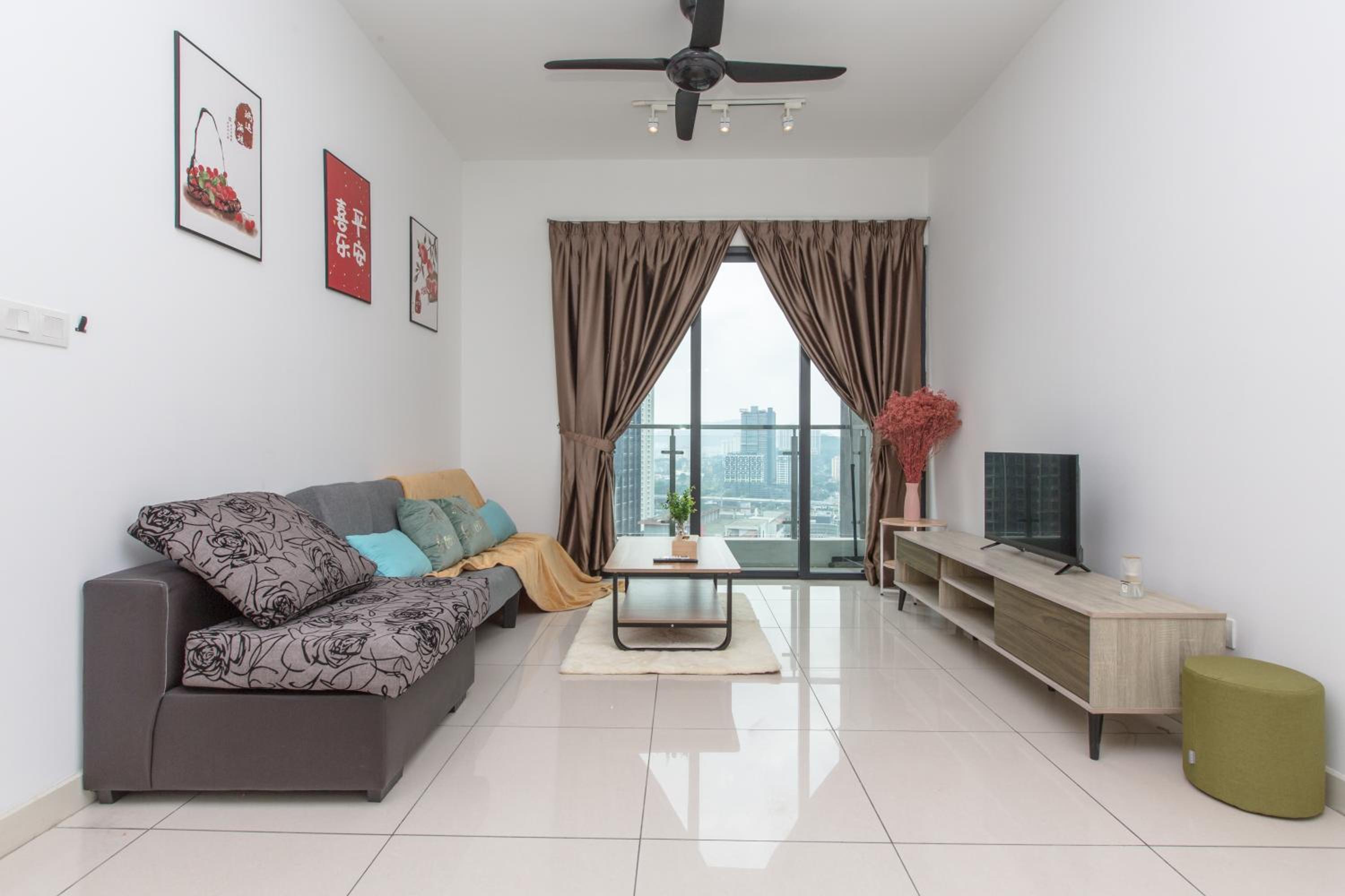 V Residence at Sunway Velocity by MY TRIP & MY STAY