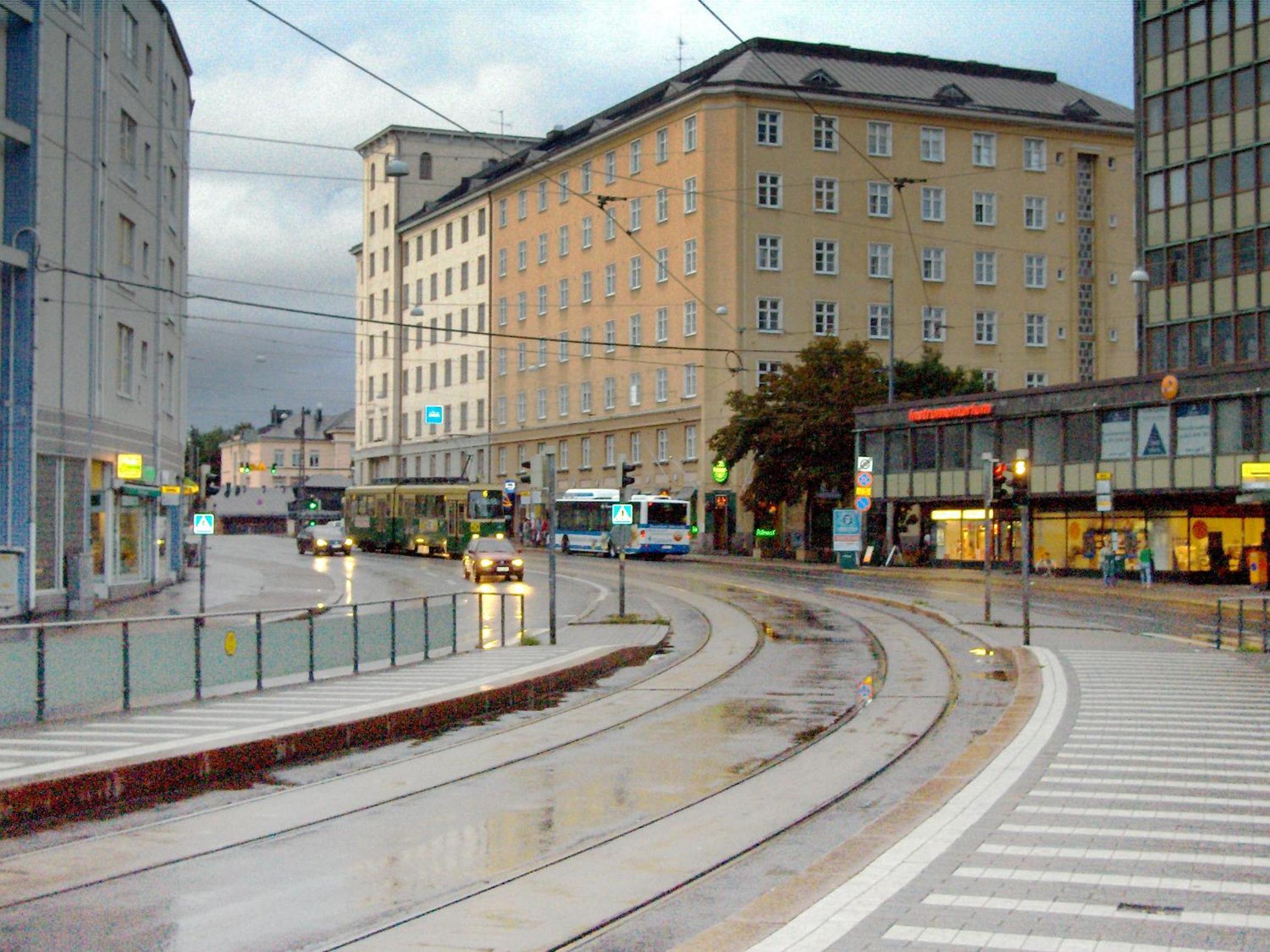 GuestFirst- Modern Boho Charm in Kallio Helsinki Center