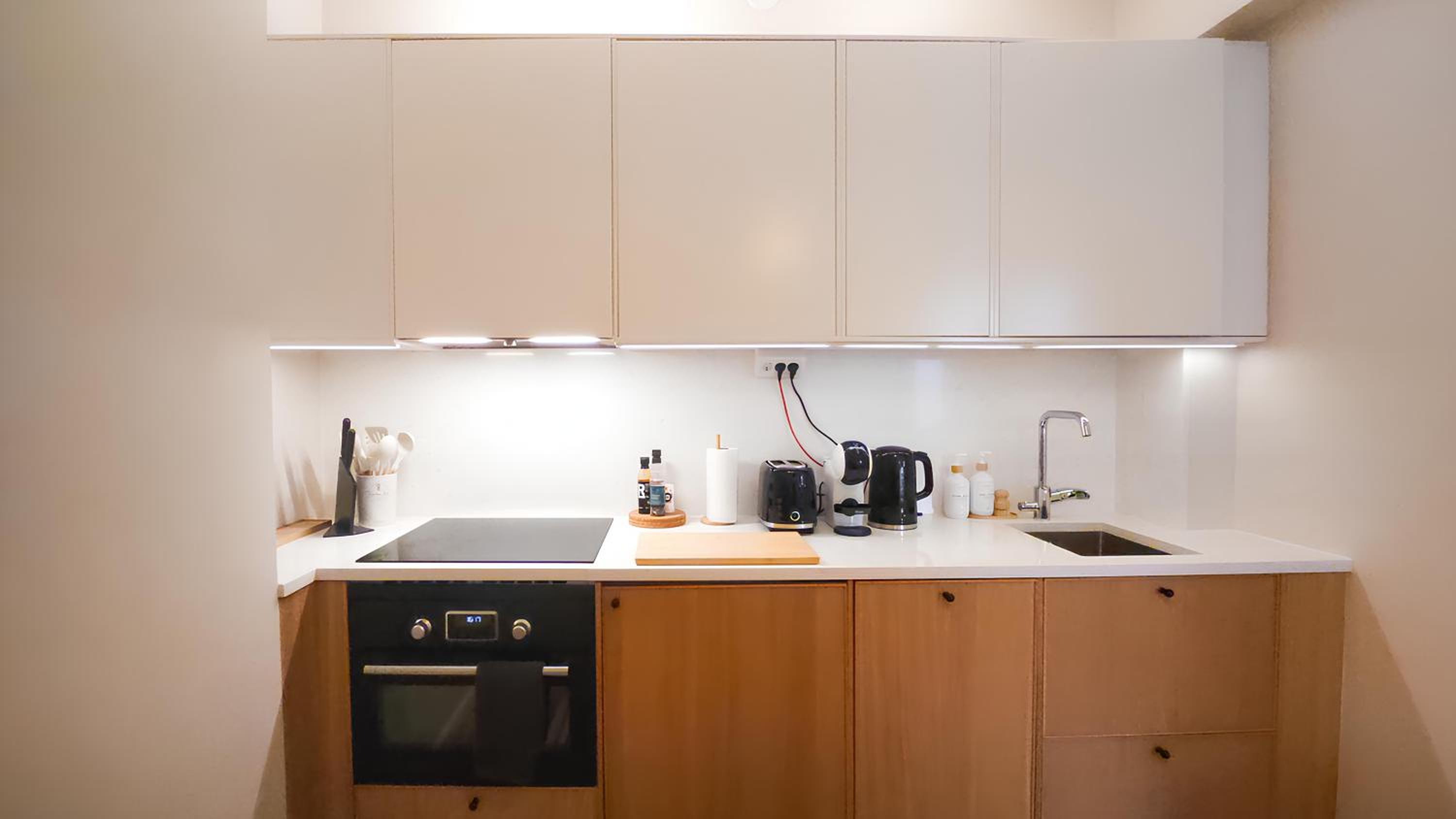 GuestFirst- Modern Boho Charm in Kallio Helsinki Center