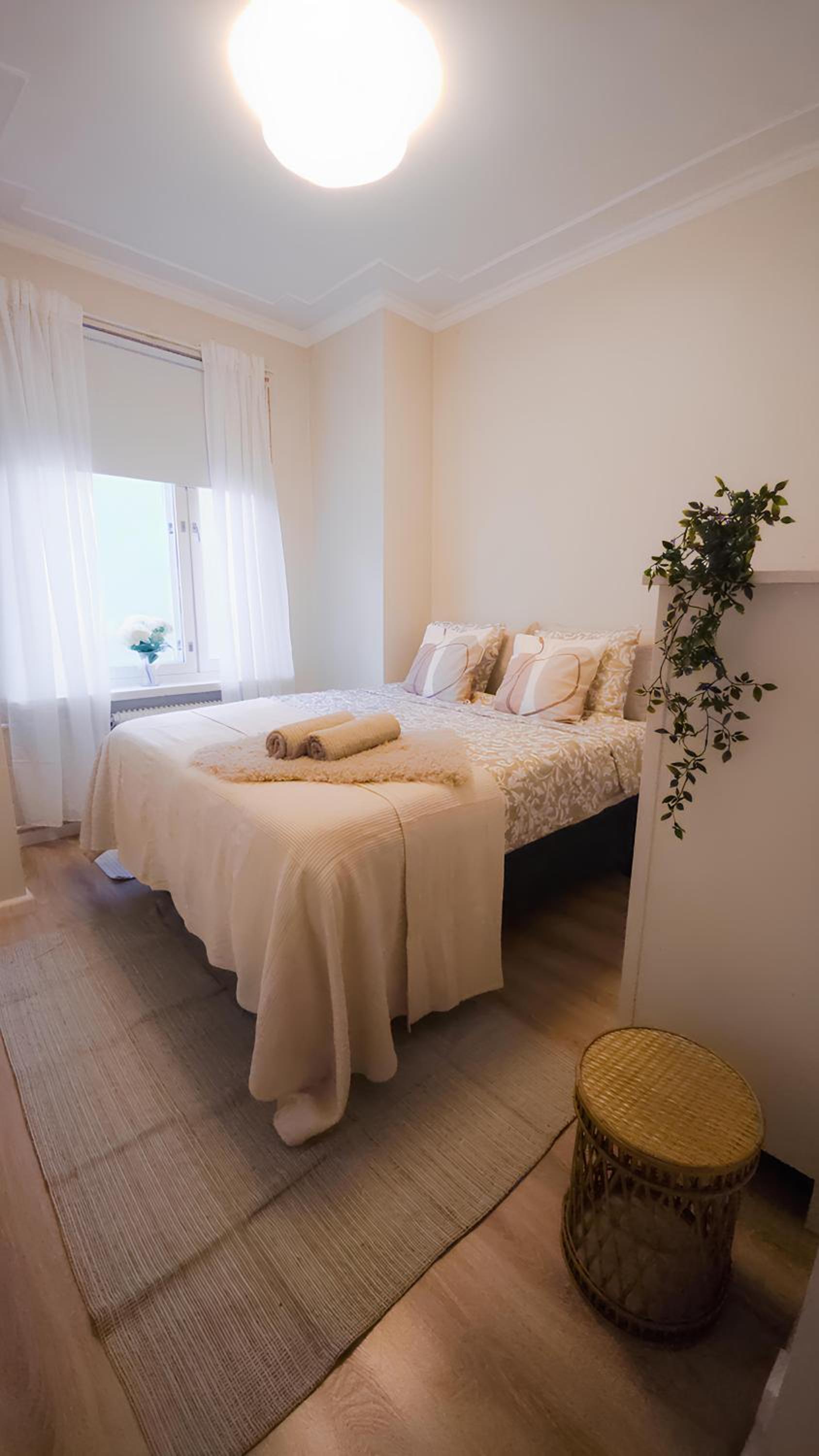 GuestFirst- Modern Boho Charm in Kallio Helsinki Center