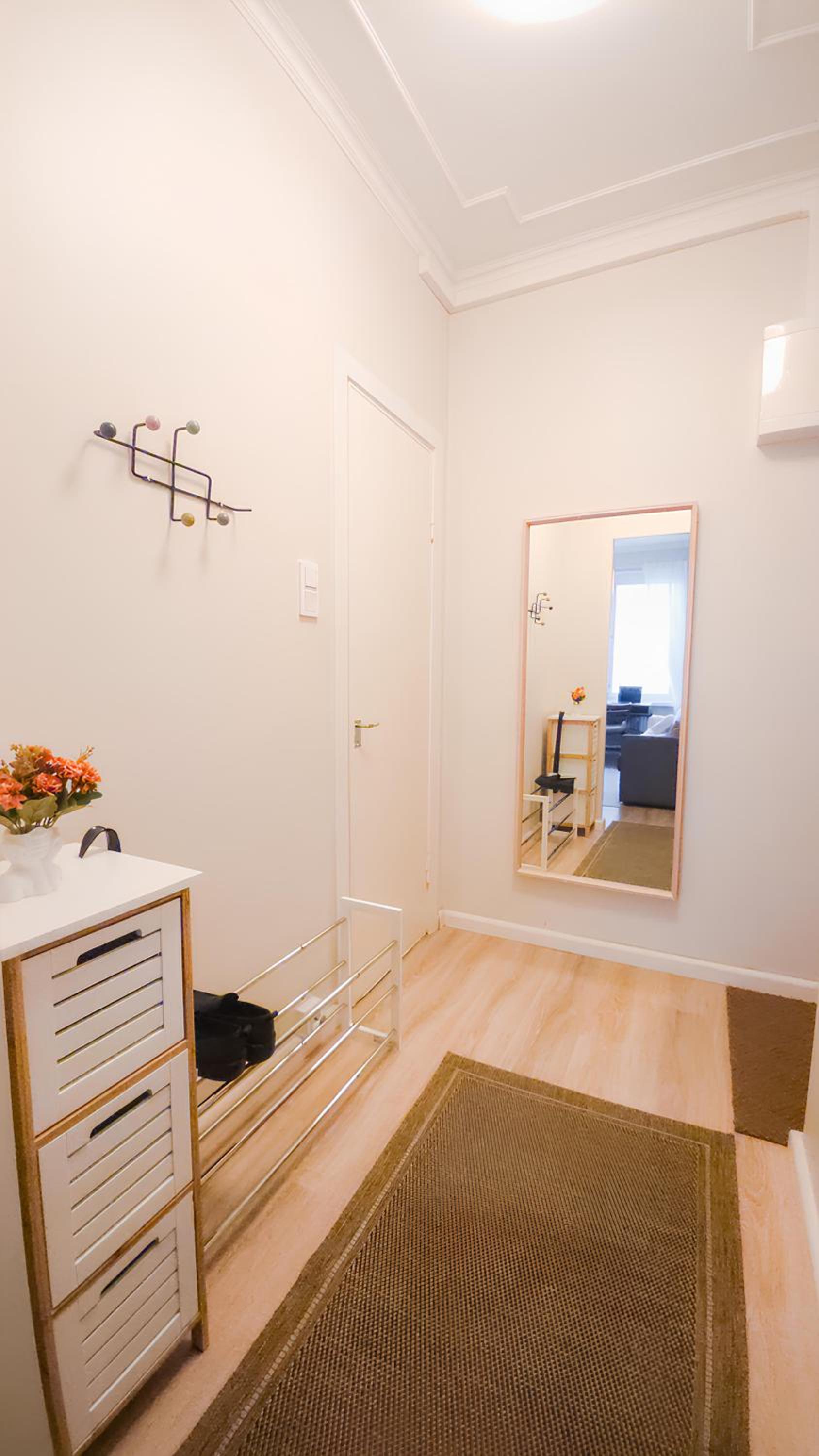 GuestFirst- Modern Boho Charm in Kallio Helsinki Center