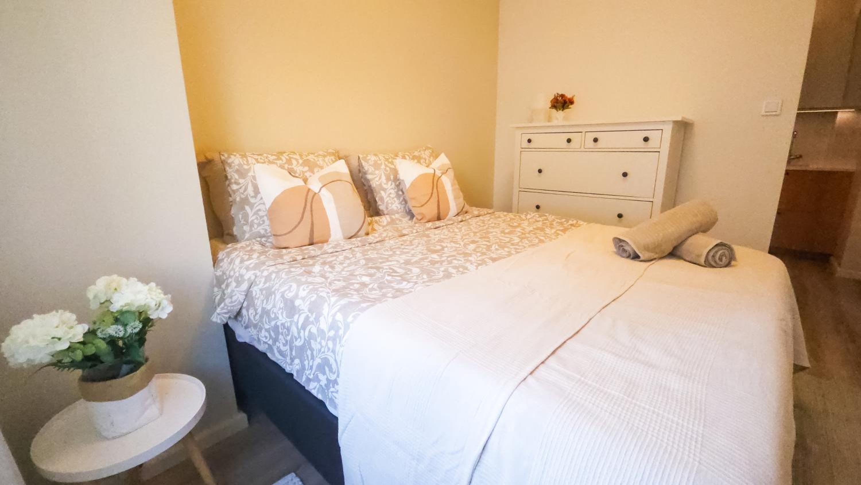 GuestFirst- Modern Boho Charm in Kallio Helsinki Center