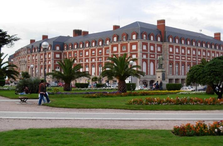 Gran Apart frente al Casino & Playa