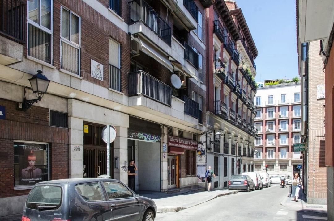 Bright Stylish 2BD 2BTH - CITY CENTRE view 2