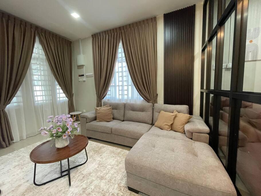 Rossini Homestay