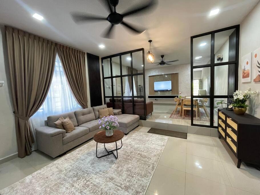 Rossini Homestay