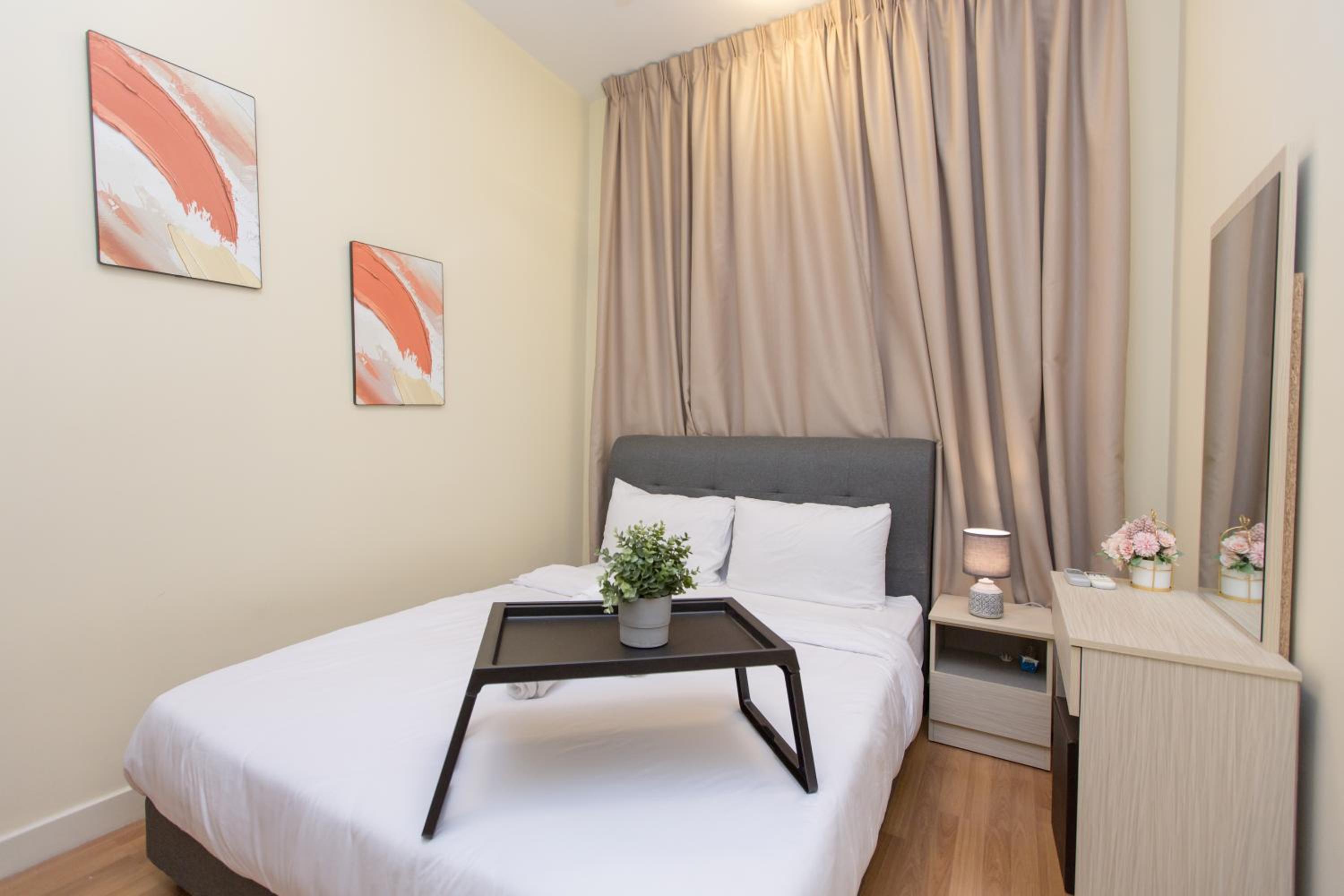 V Residence at Sunway Velocity by MY TRIP & MY STAY
