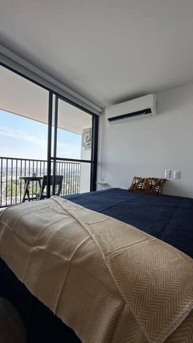 HB-506 Cozy Loft Top view of cali- W Parking AC