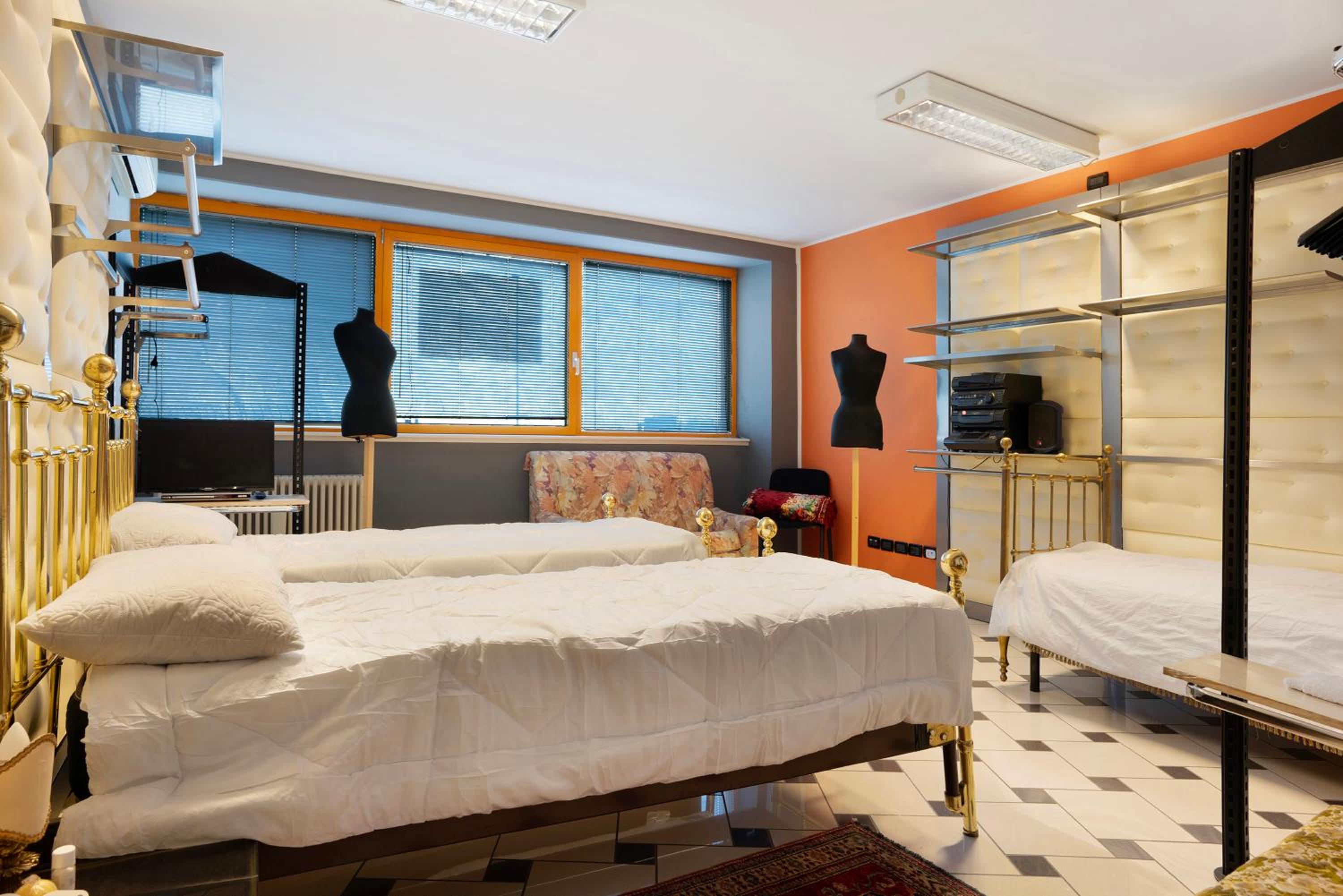 hotel room