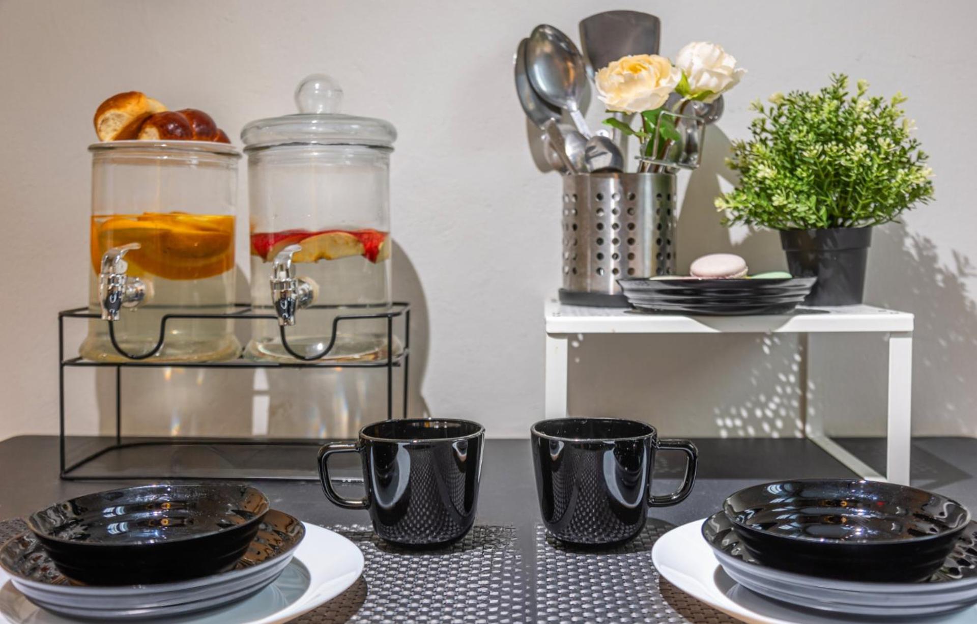 Cocomelo Apts en Heraklio Town — dining