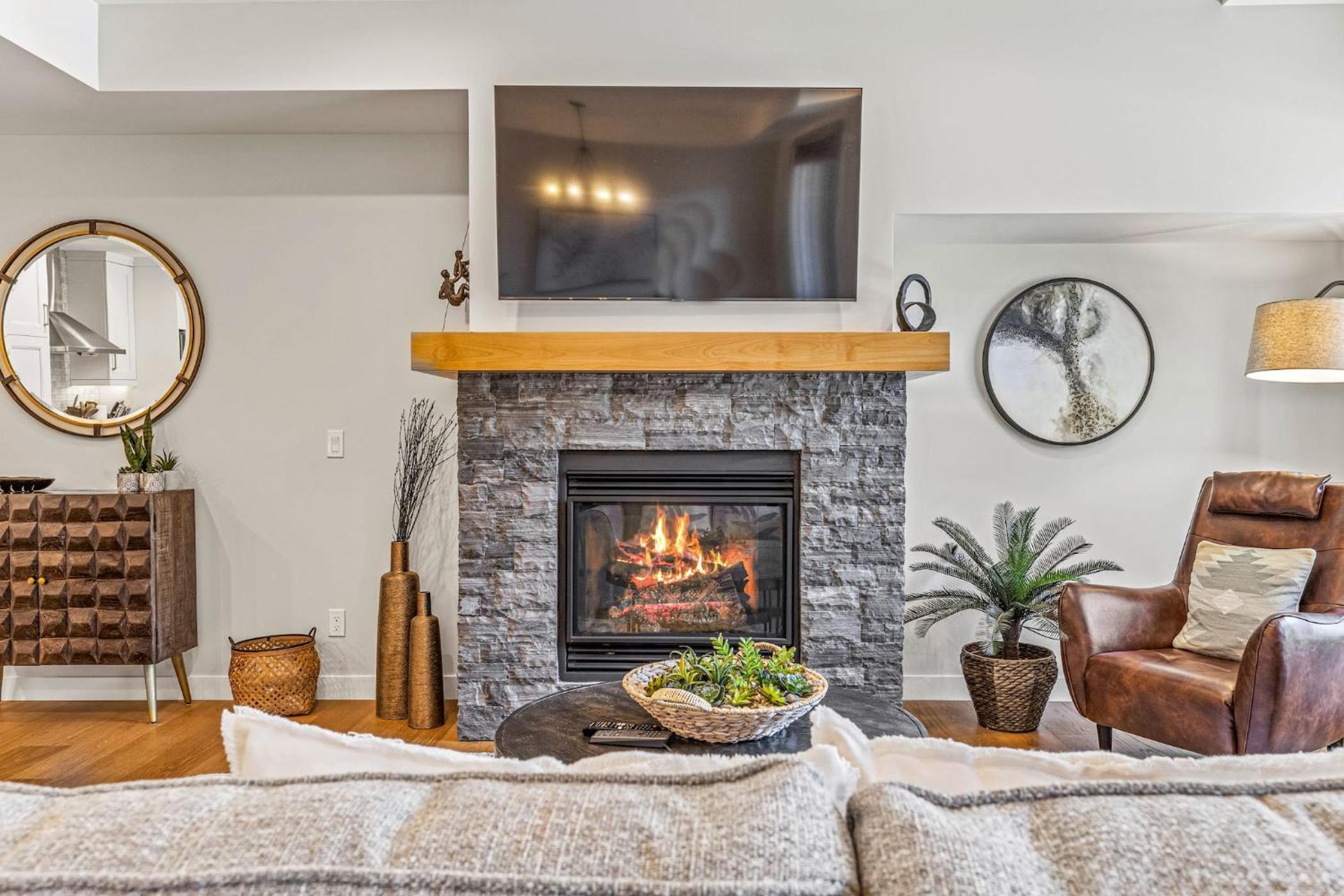 Elevated Mountain Living 2BD Spring Creek Unit