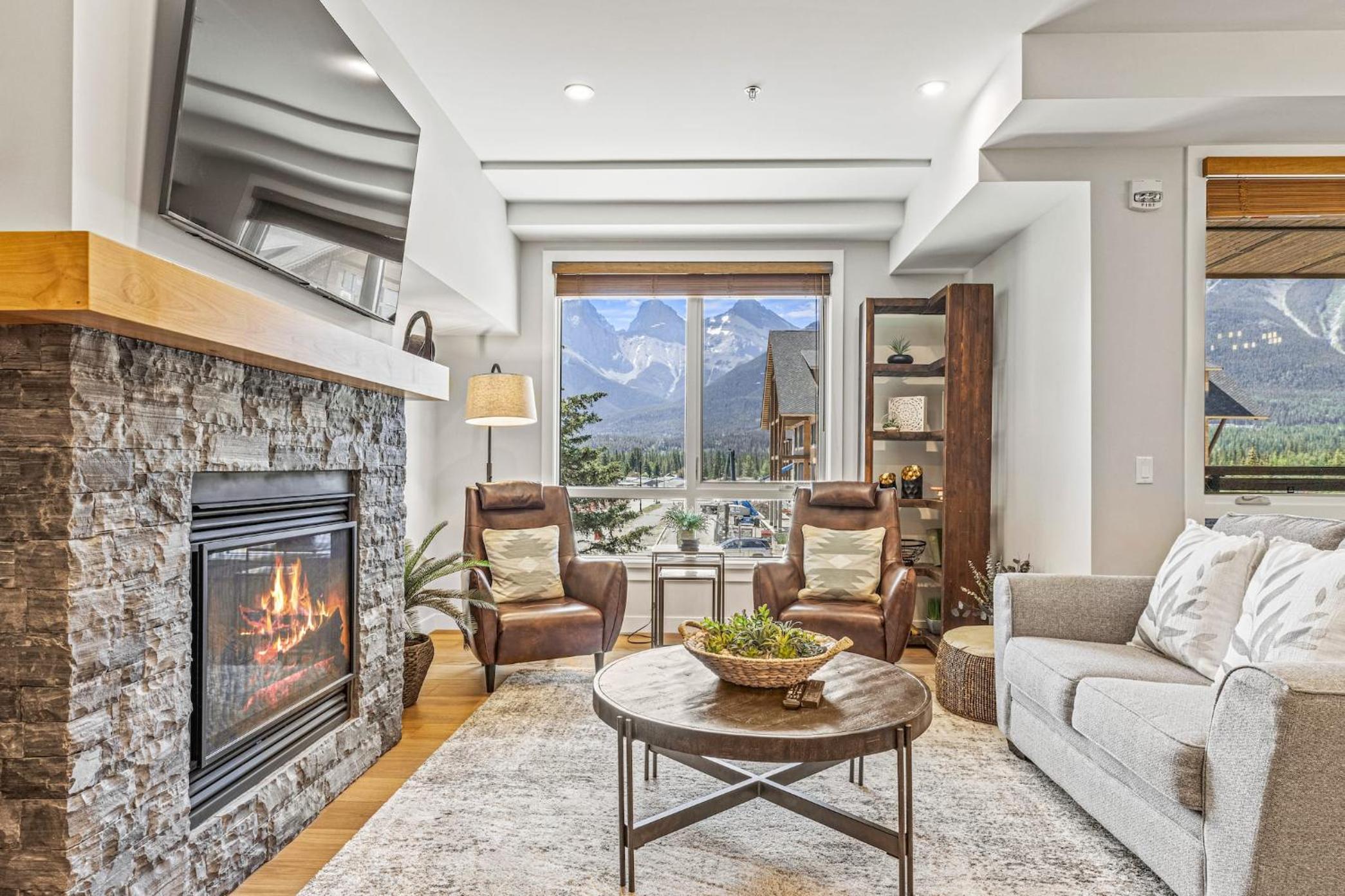 Elevated Mountain Living 2BD Spring Creek Unit