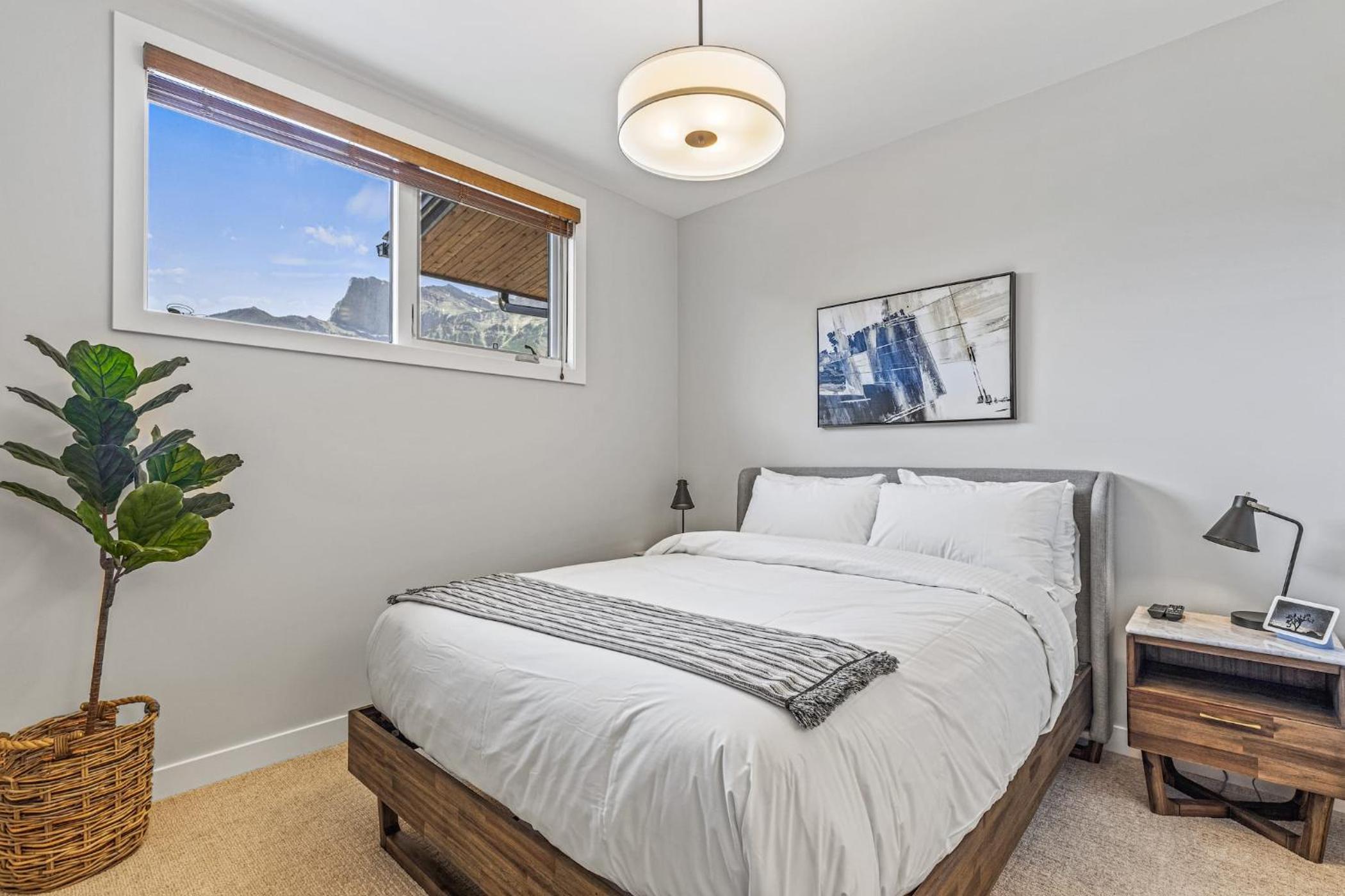 Elevated Mountain Living 2BD Spring Creek Unit