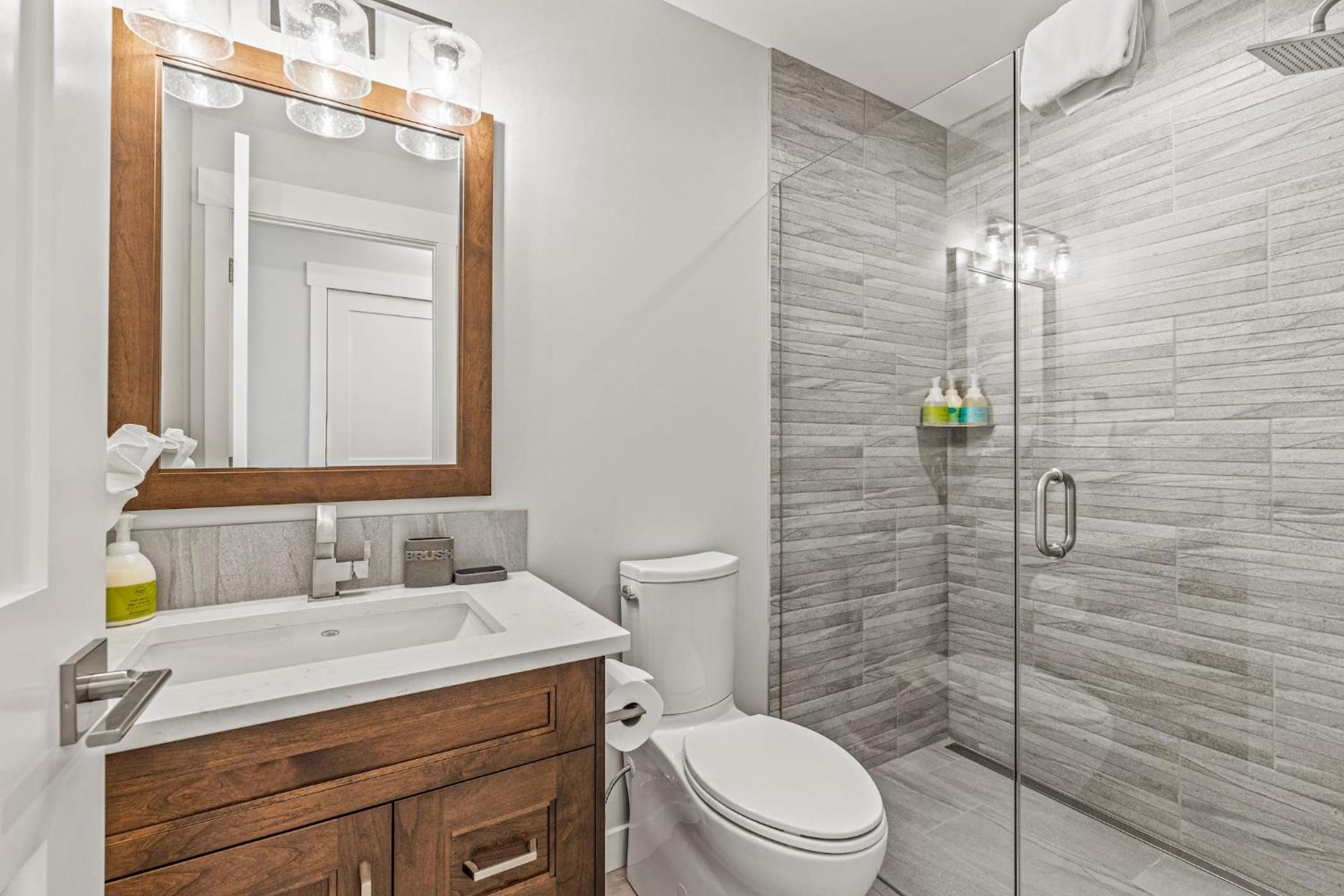 Elevated Mountain Living 2BD Spring Creek Unit