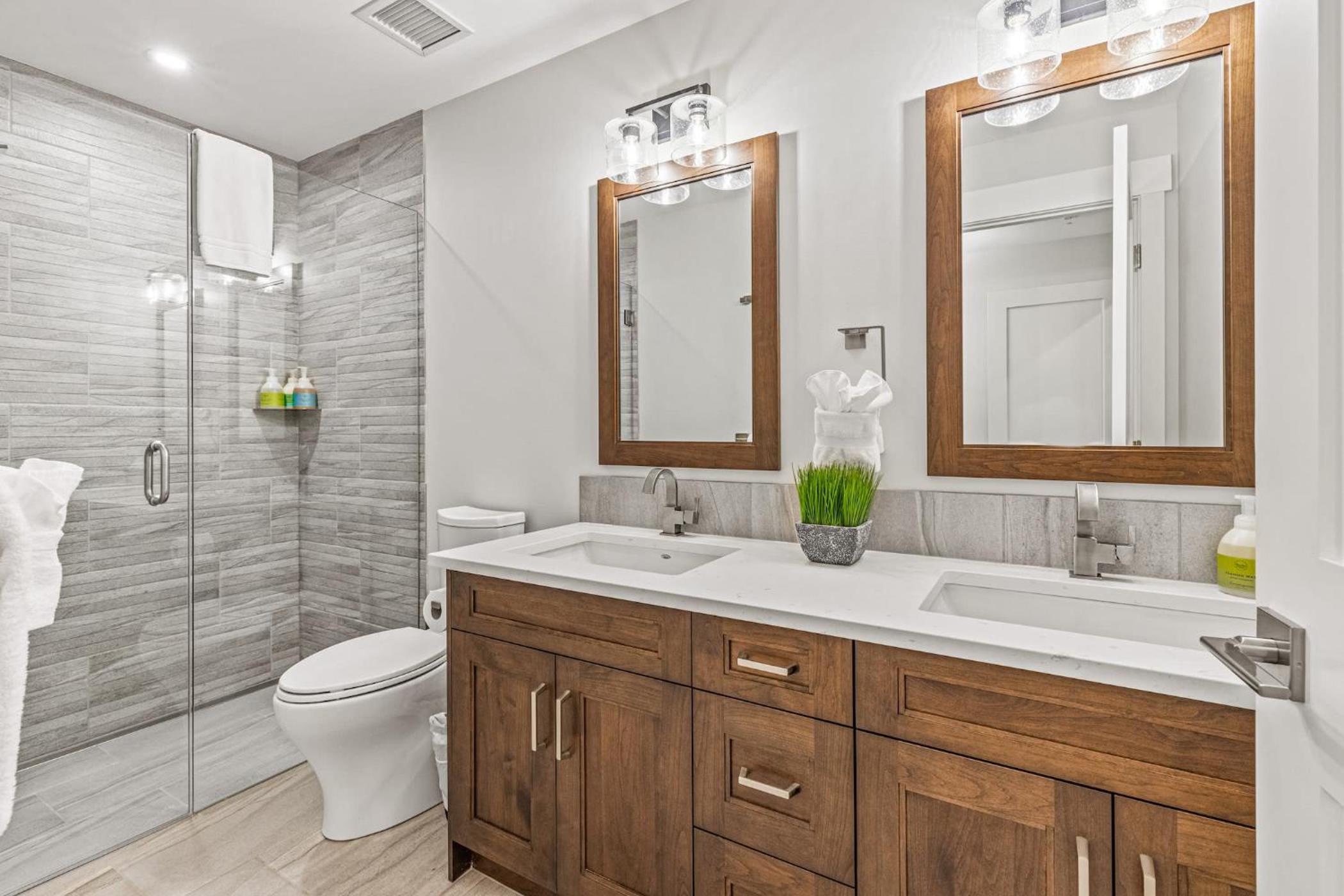 Elevated Mountain Living 2BD Spring Creek Unit