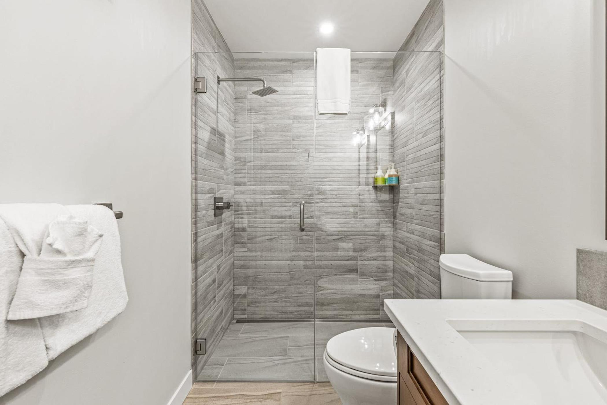 Elevated Mountain Living 2BD Spring Creek Unit