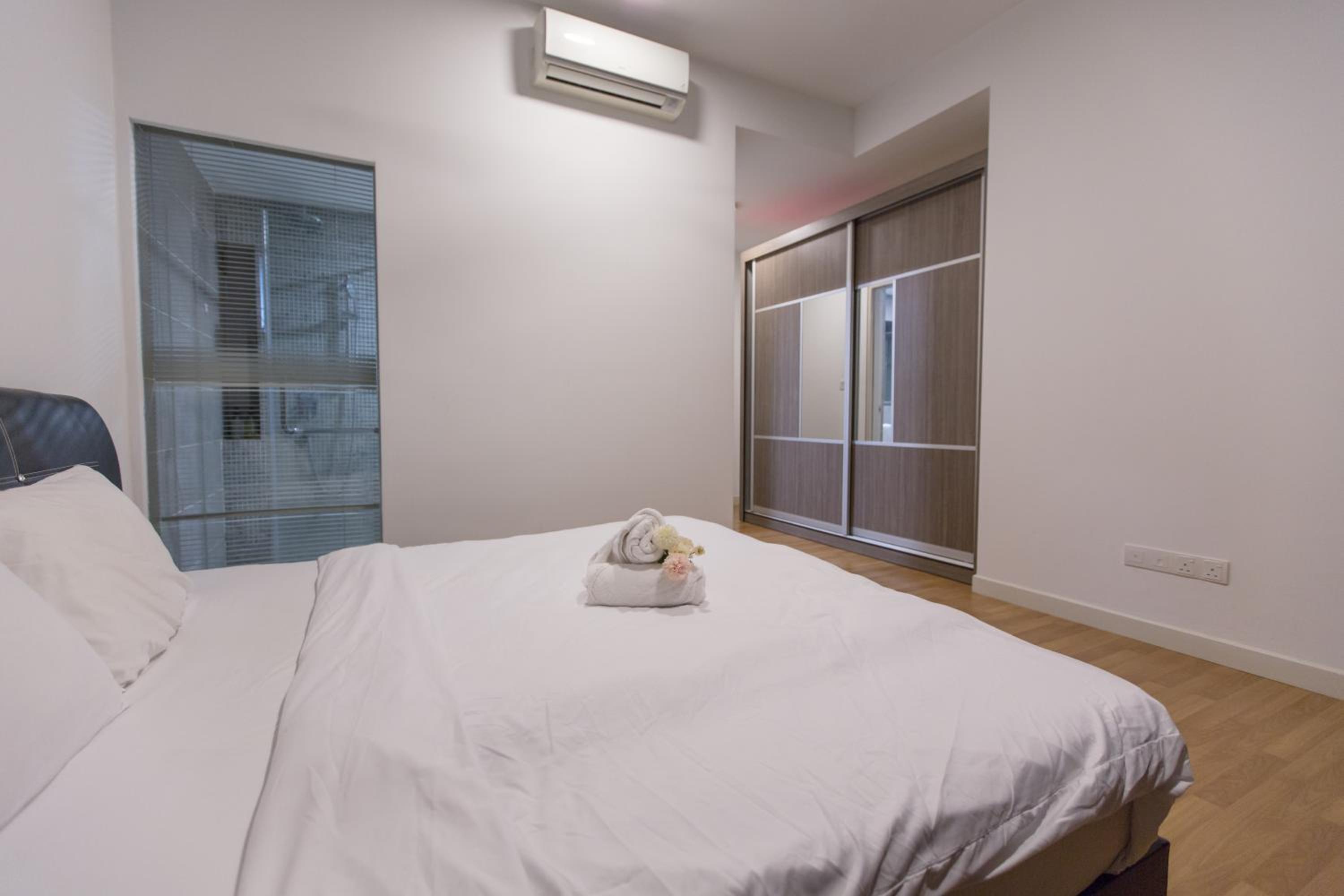 V Residence at Sunway Velocity by MY TRIP & MY STAY