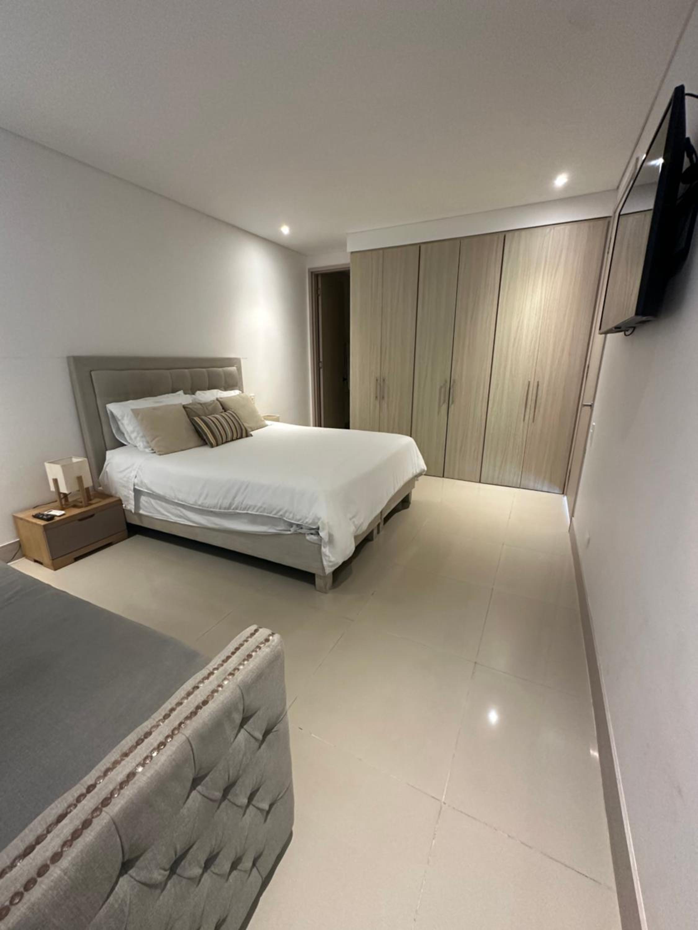 Luxury apartment on 28th floor - Seaview