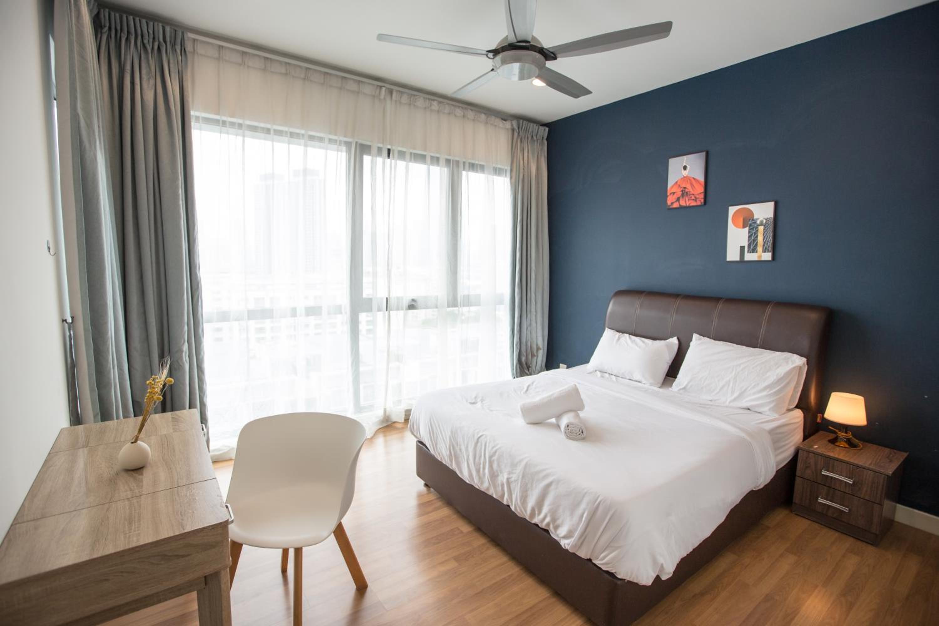 V Residence at Sunway Velocity by MY TRIP & MY STAY
