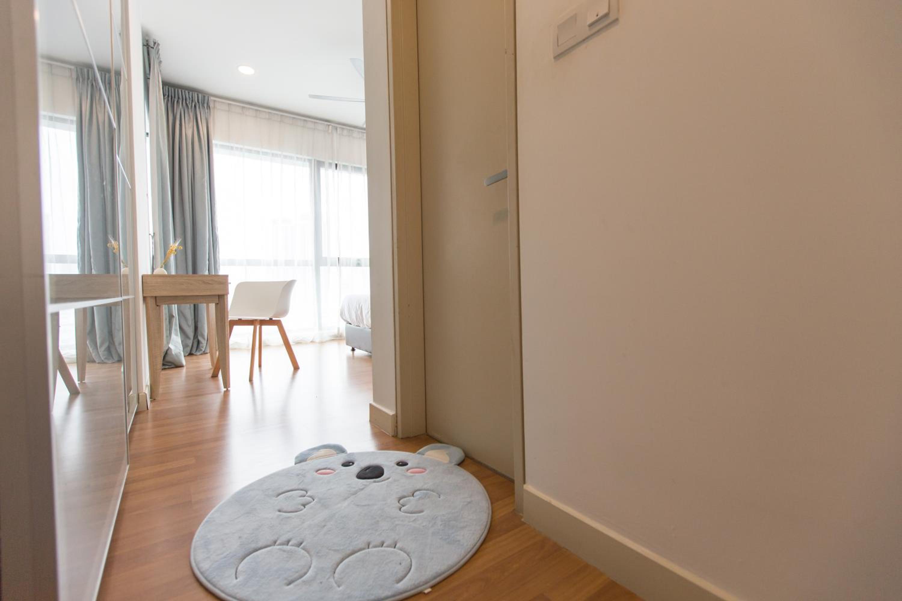 V Residence at Sunway Velocity by MY TRIP & MY STAY