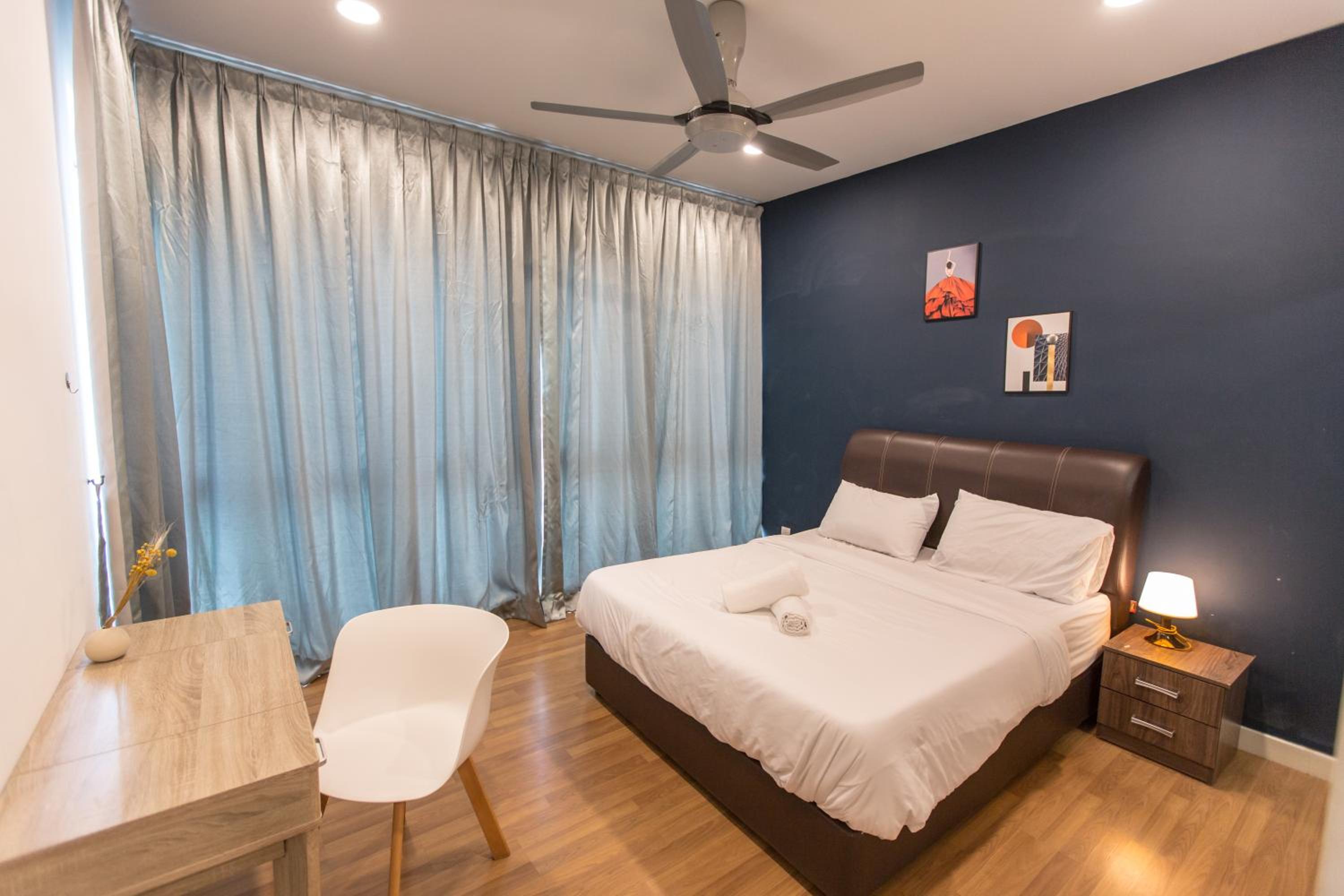 V Residence at Sunway Velocity by MY TRIP & MY STAY