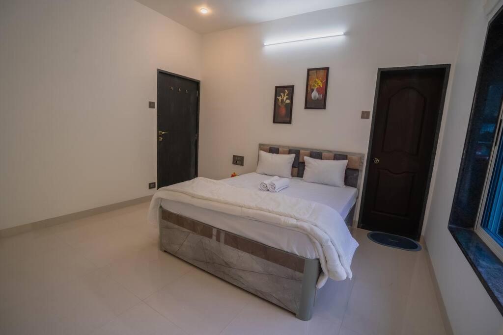 Almond Villa Find Your Paradise view 4