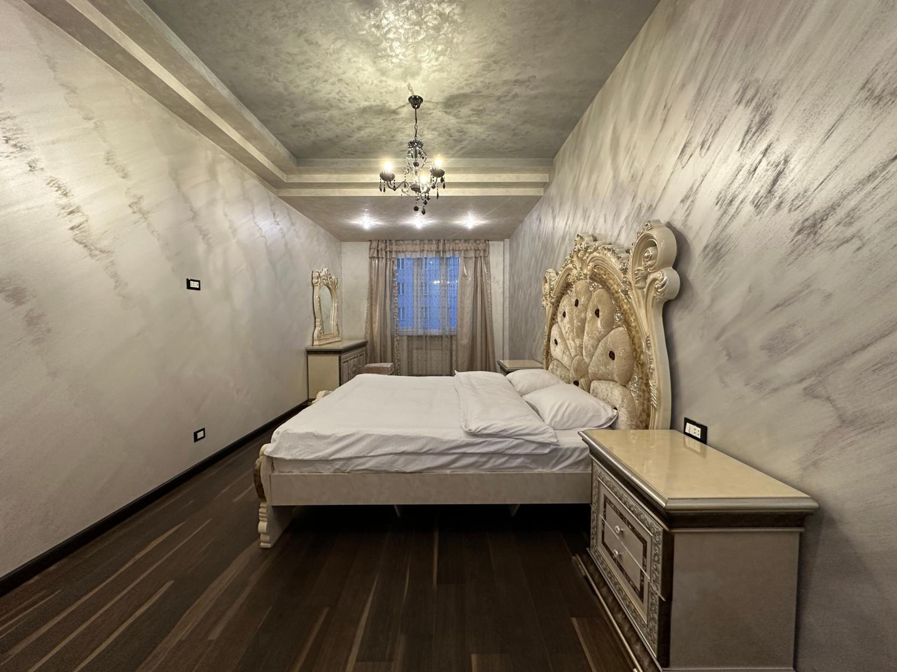 Northern Avenue 2 bedroom Luxury apartment HH777