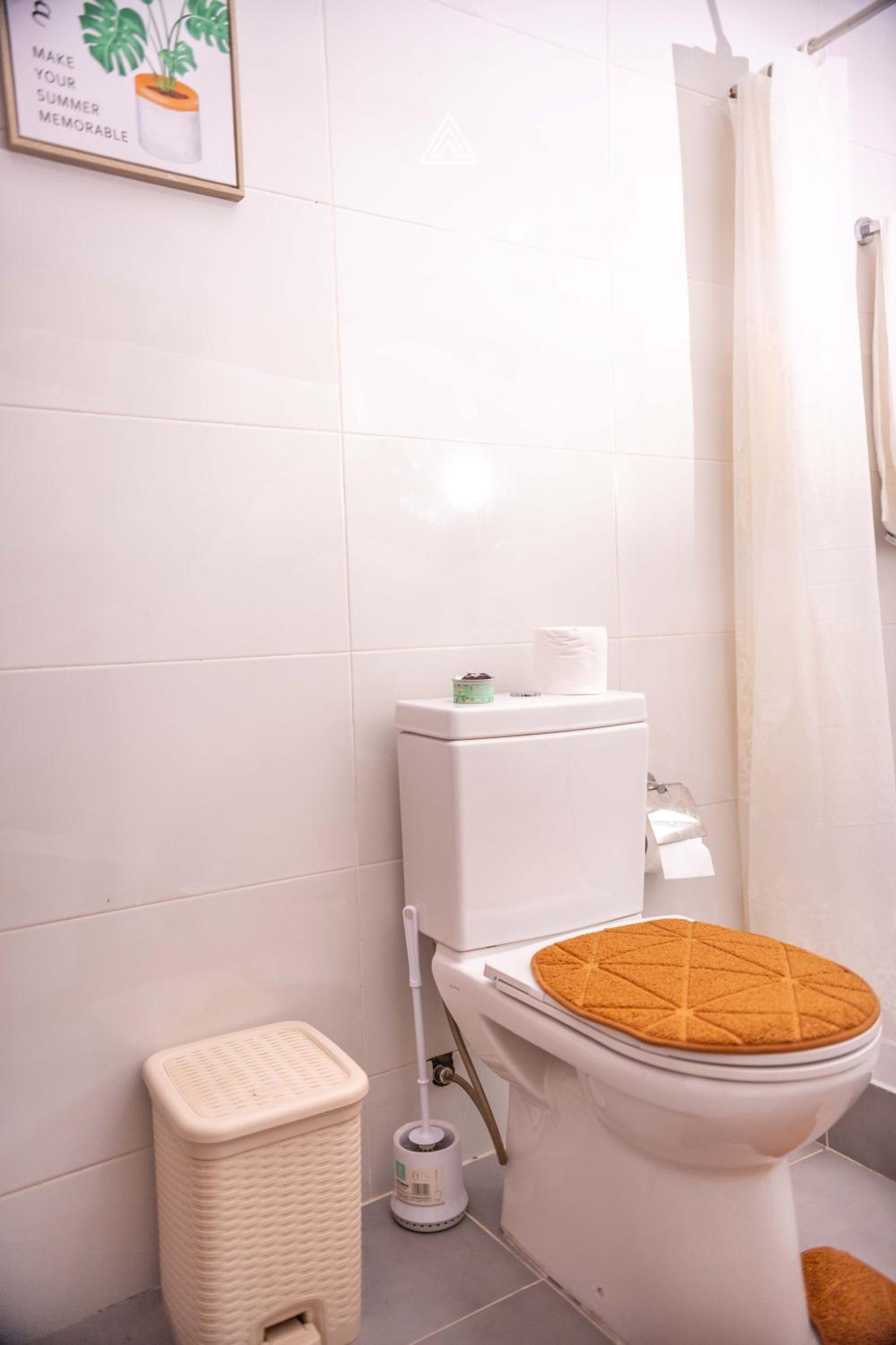 Stylish Comfort 1BR Apartment in North Legon view 2