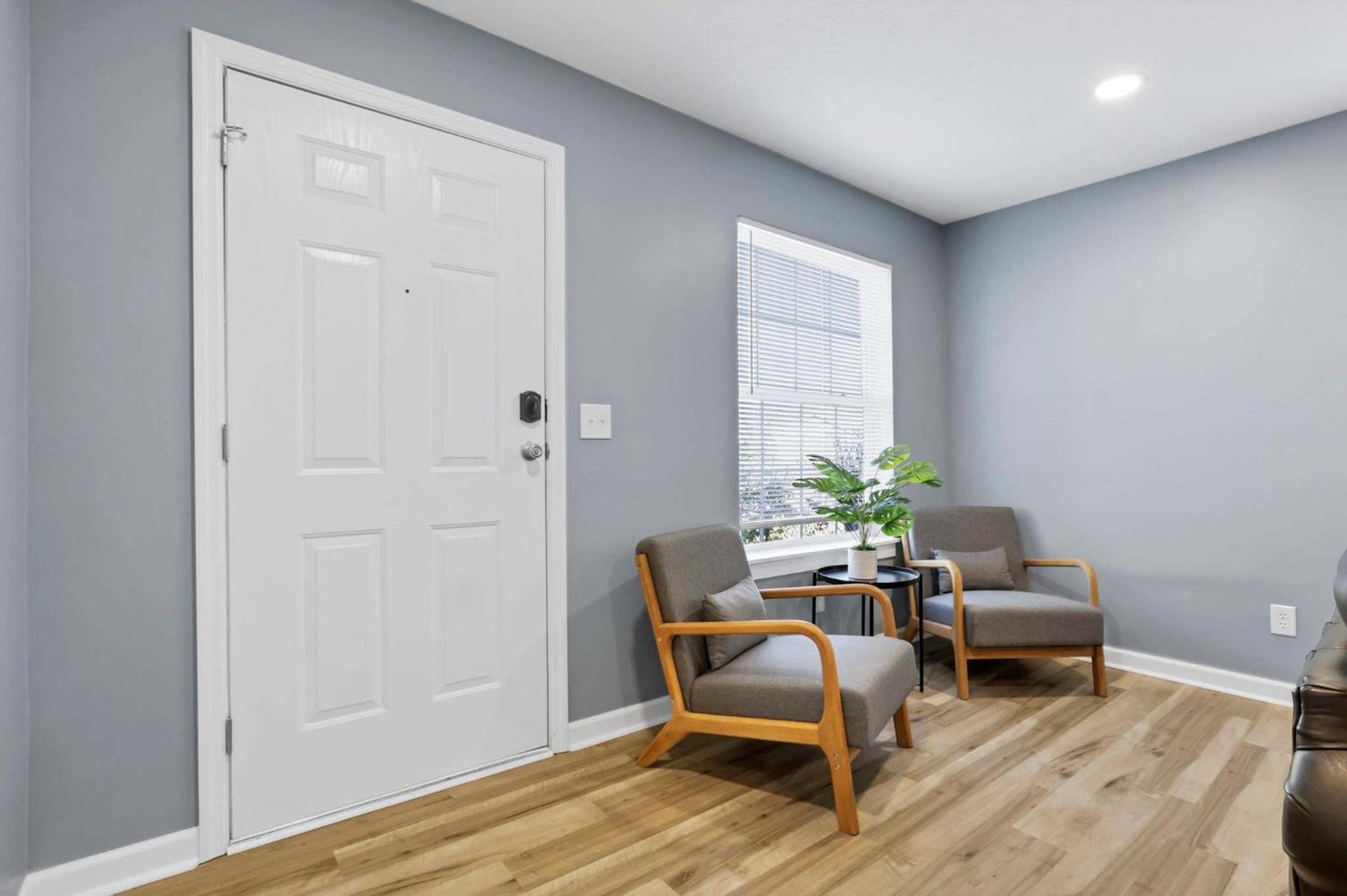 Charming 3-Bedroom Oasis Near Airport view 2
