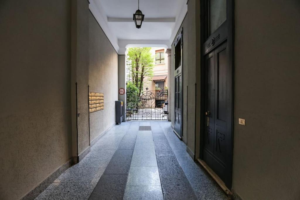 Sunny 2BR Penthouse Near Milano Centrale
