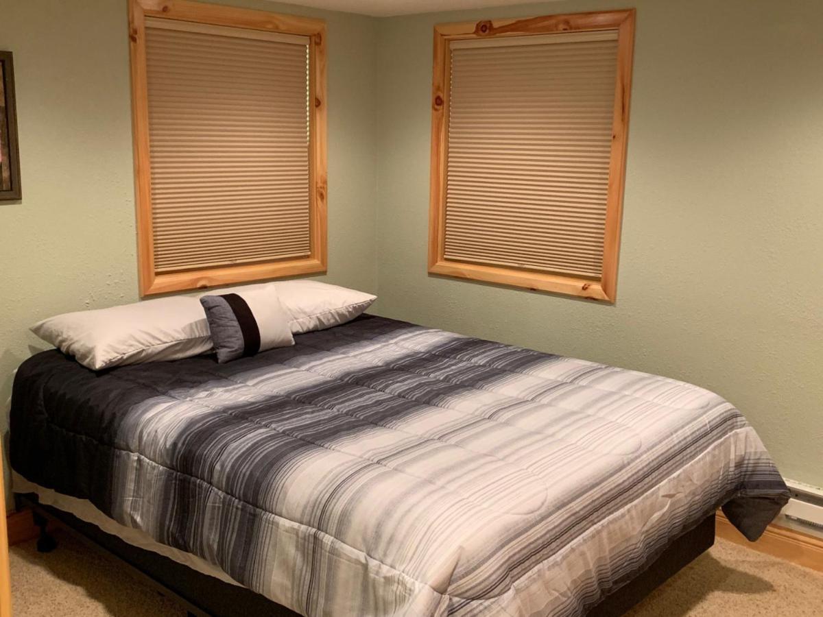 Voyageur Landing Executive Home