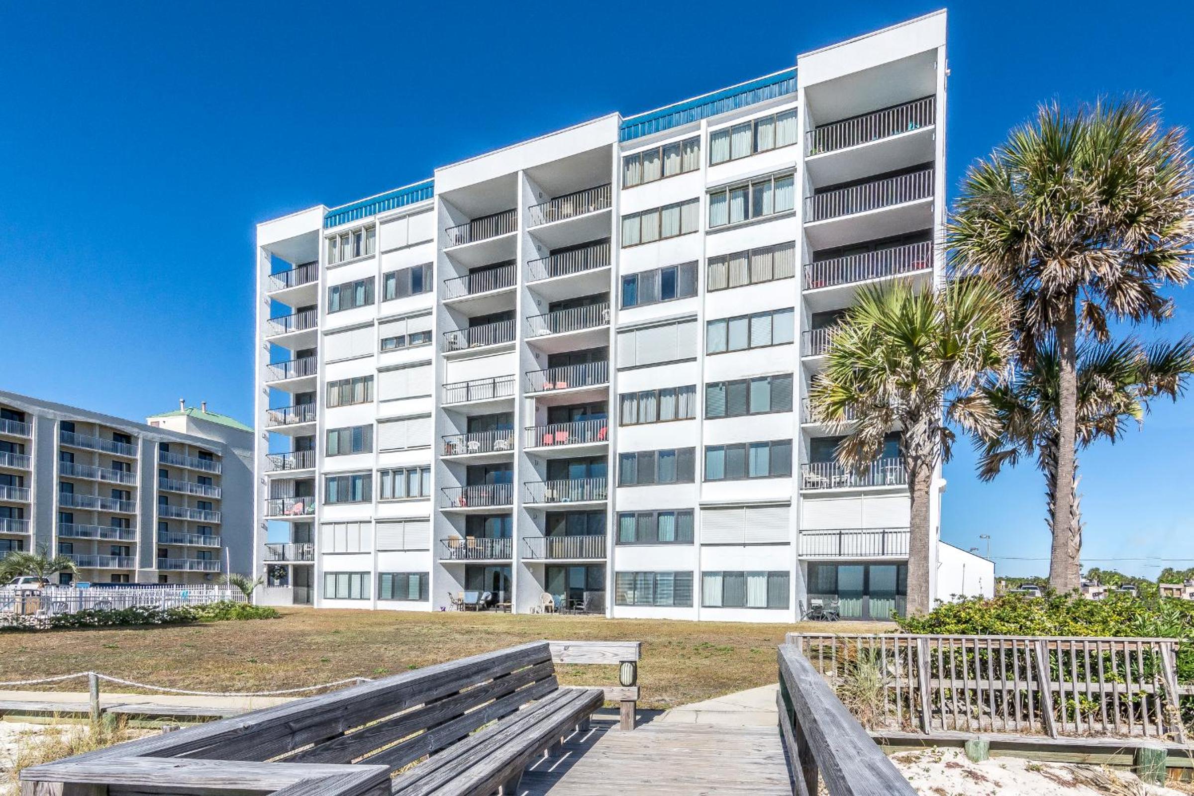 The Breakers 42 by Vacation Homes Collection view 4