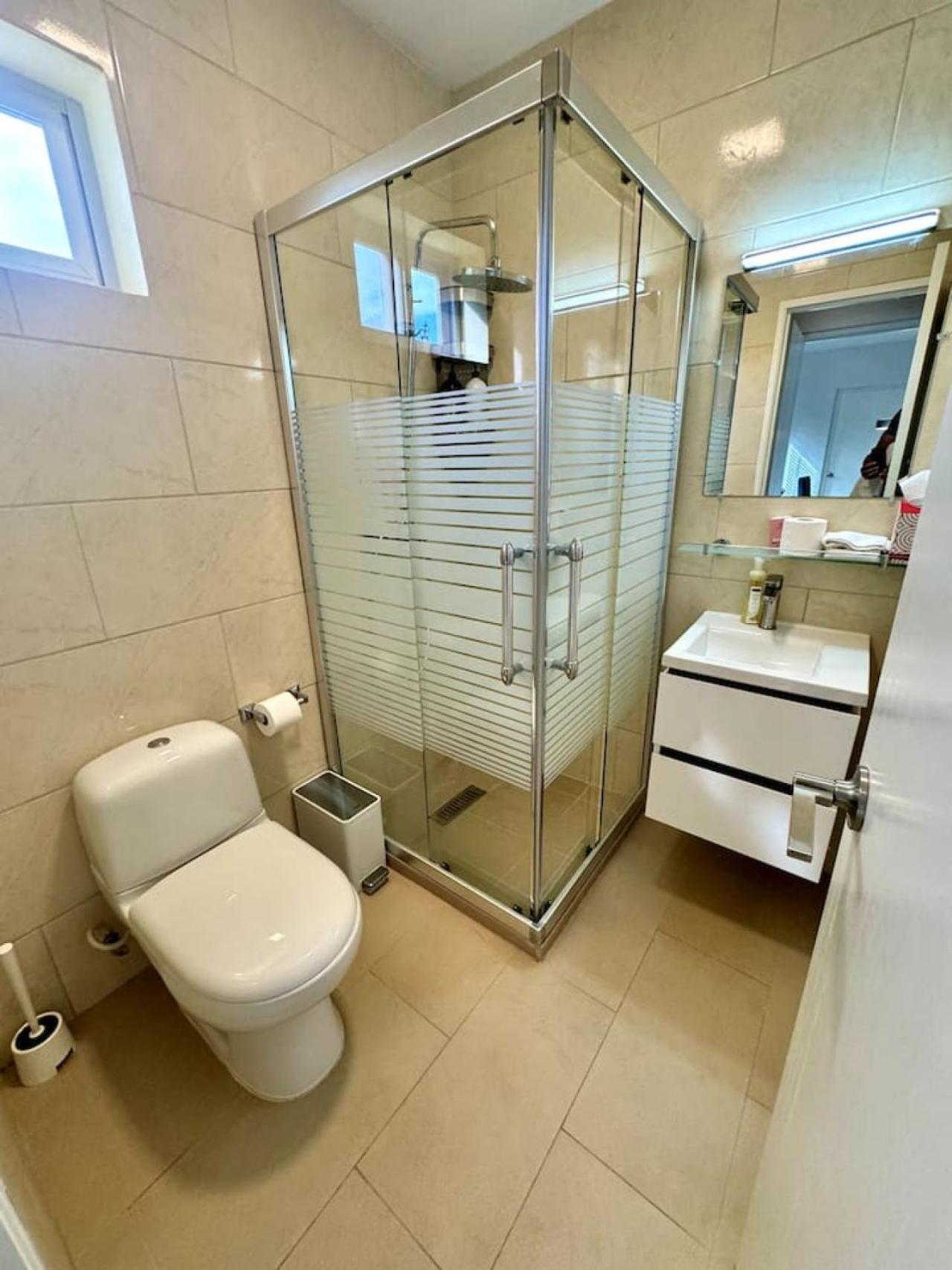Best Large 7BR Villa with Pool