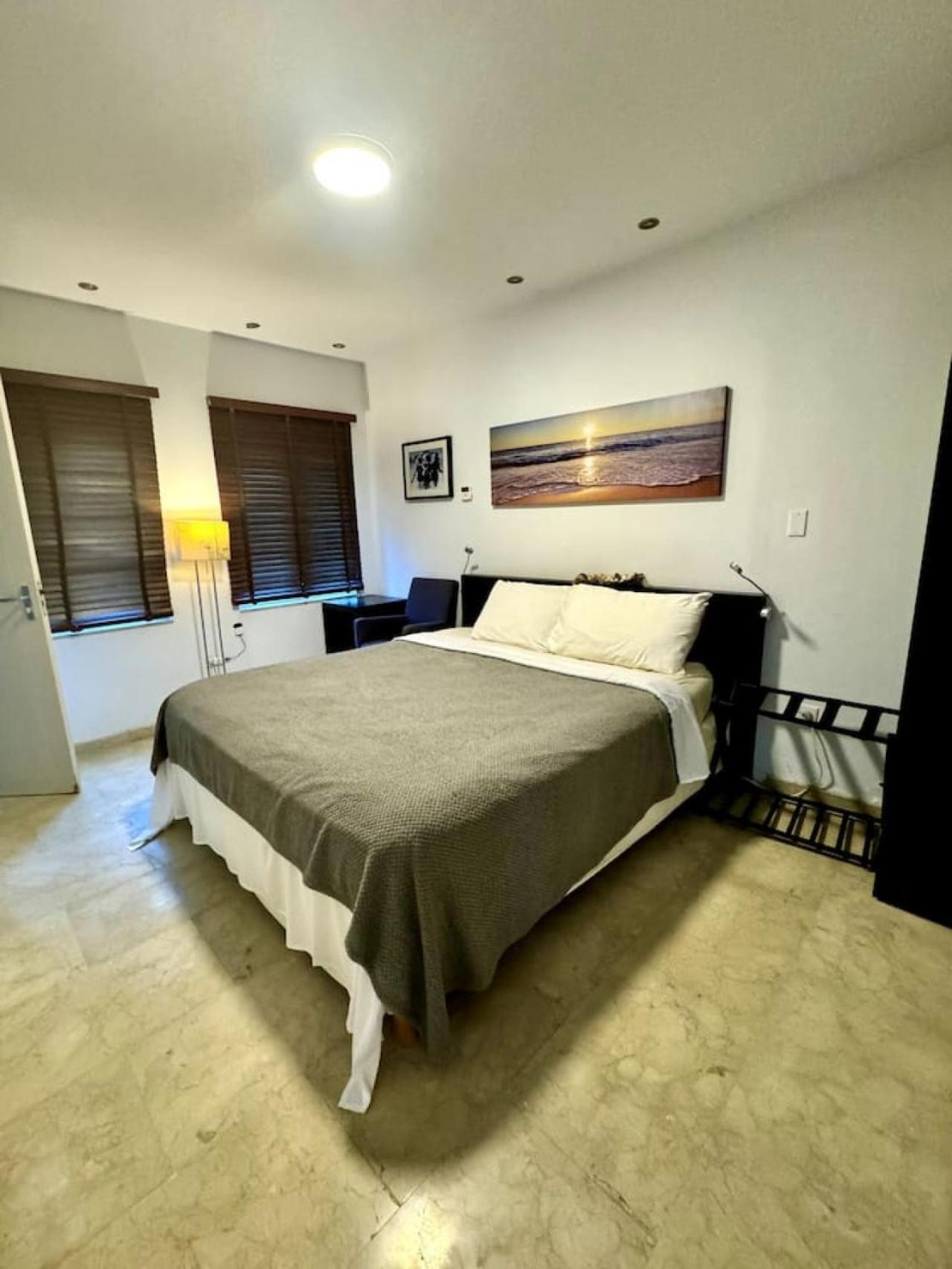 Best Large 7BR Villa with Pool