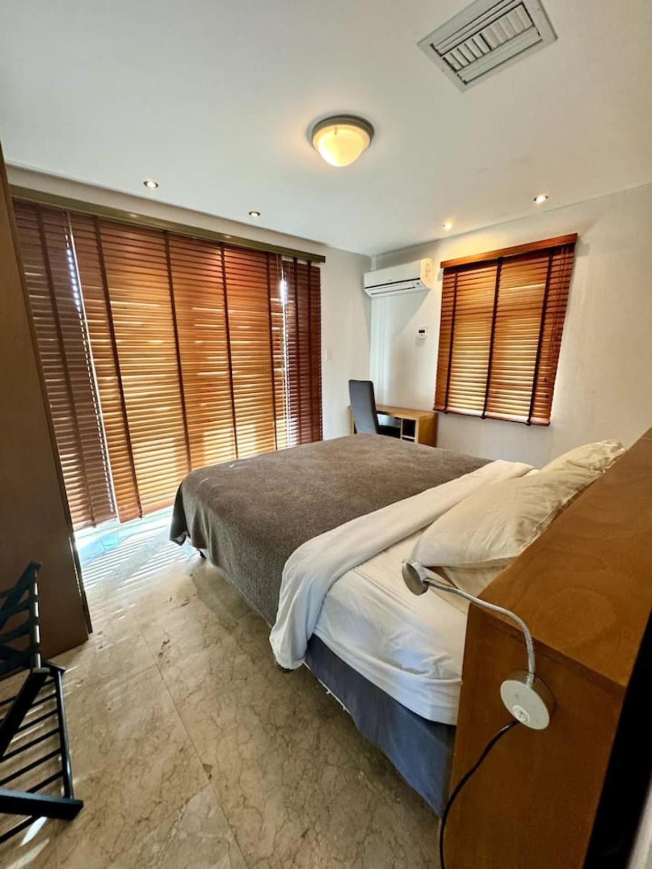 Best Large 7BR Villa with Pool