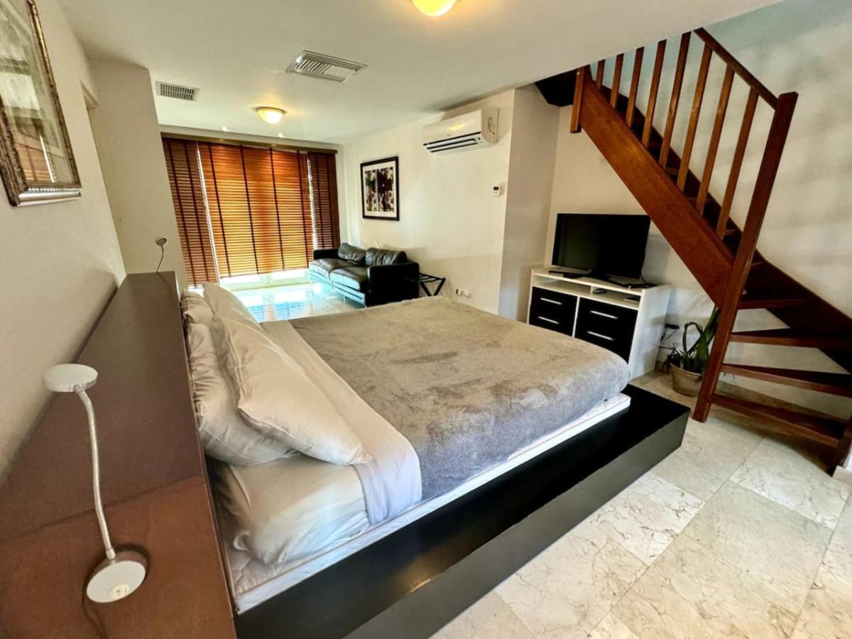 Best Large 7BR Villa with Pool