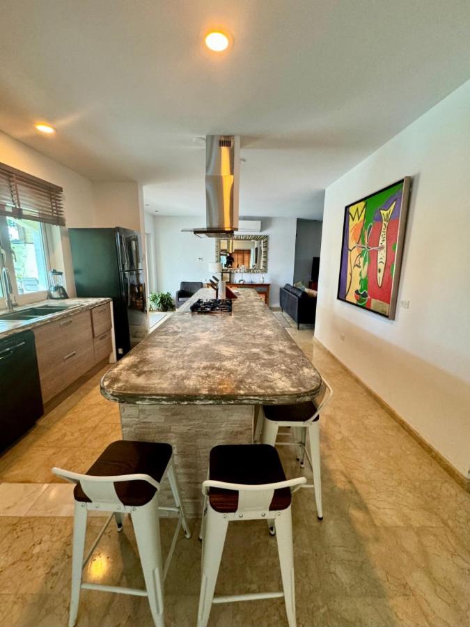 Best Large 7BR Villa with Pool