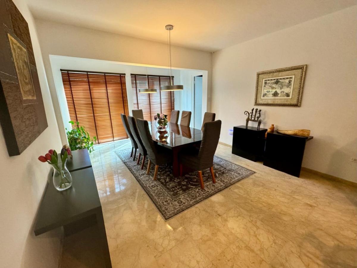 Best Large 7BR Villa with Pool
