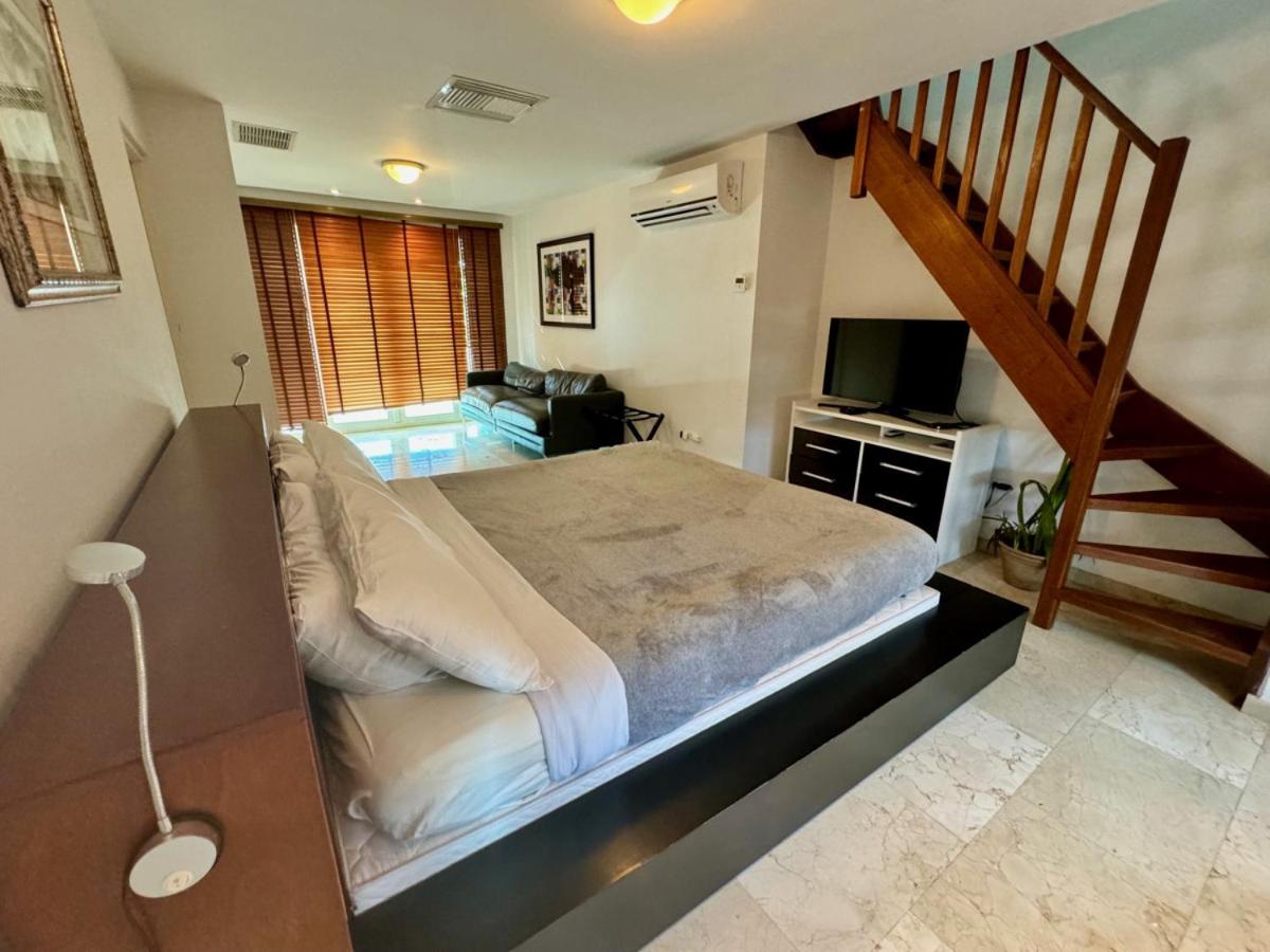 Best Large 7BR Villa with Pool