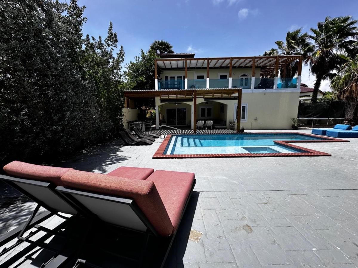 Best Large 7BR Villa with Pool
